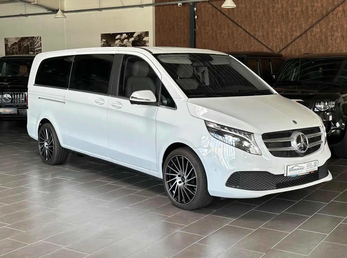 Mercedes-Benz V Long 250 d Exclusive auto 7 Posti Full Biały - 1