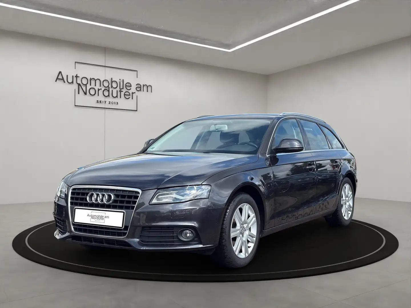 Audi A4 1.8 TFSI-1Hand-Scheckheft-Xenon-PDC-Sitzheizung Grau - 1