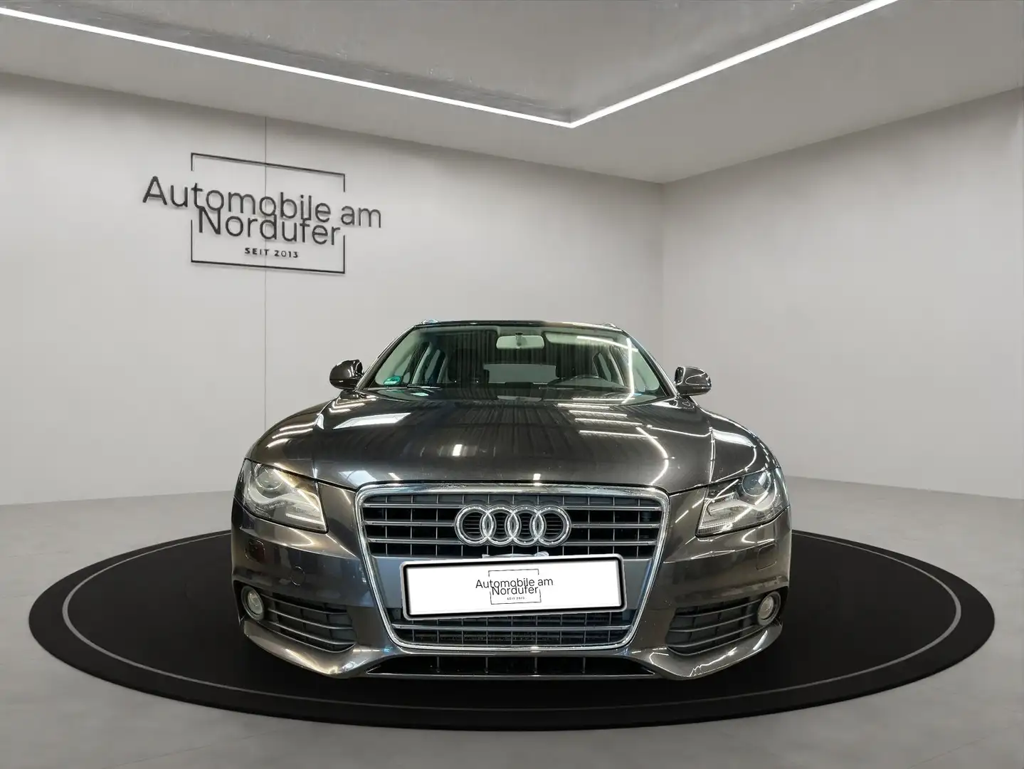 Audi A4 Ambiente Grau - 2