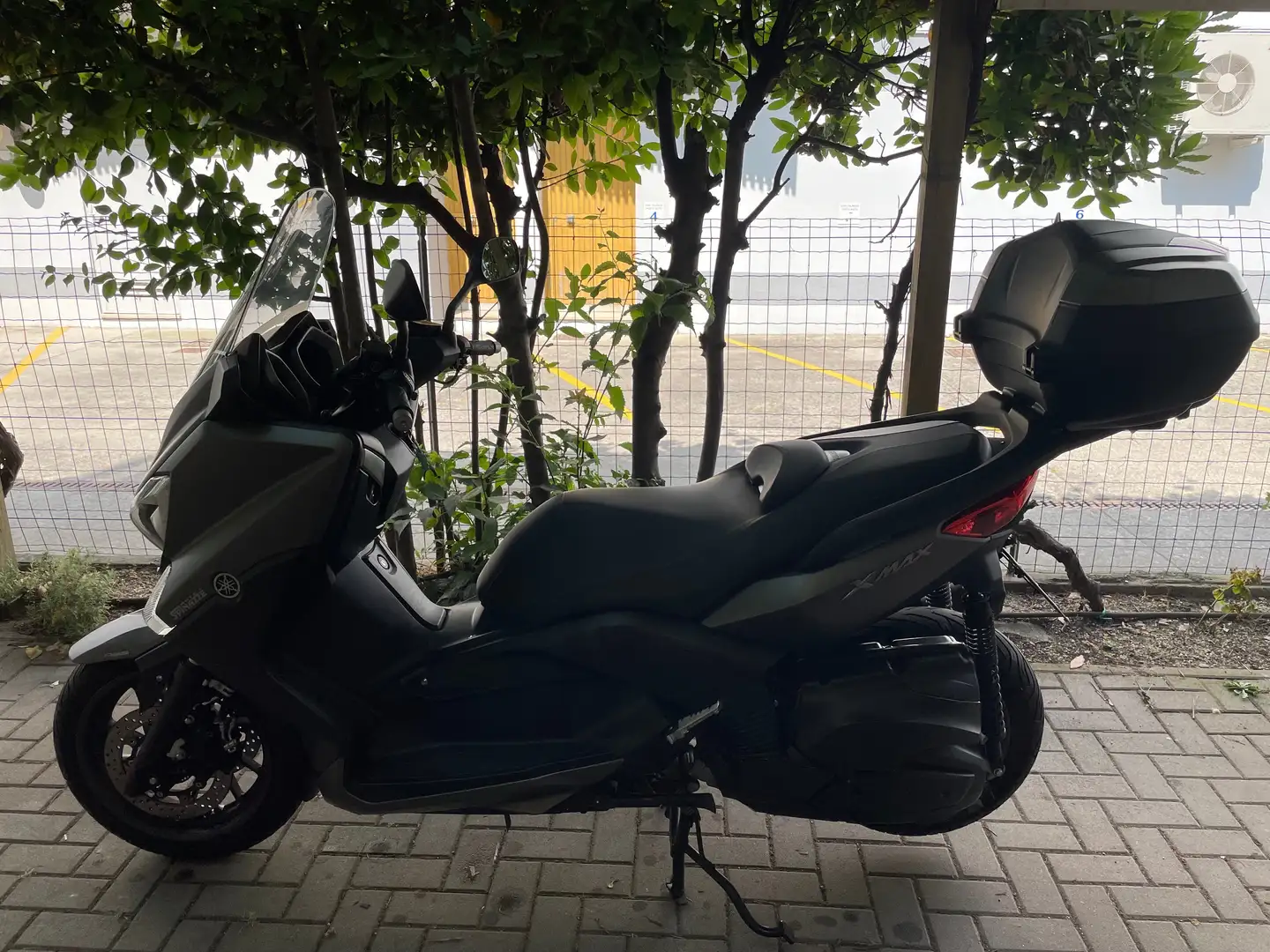 Yamaha X-Max 400 ABS Noir - 2