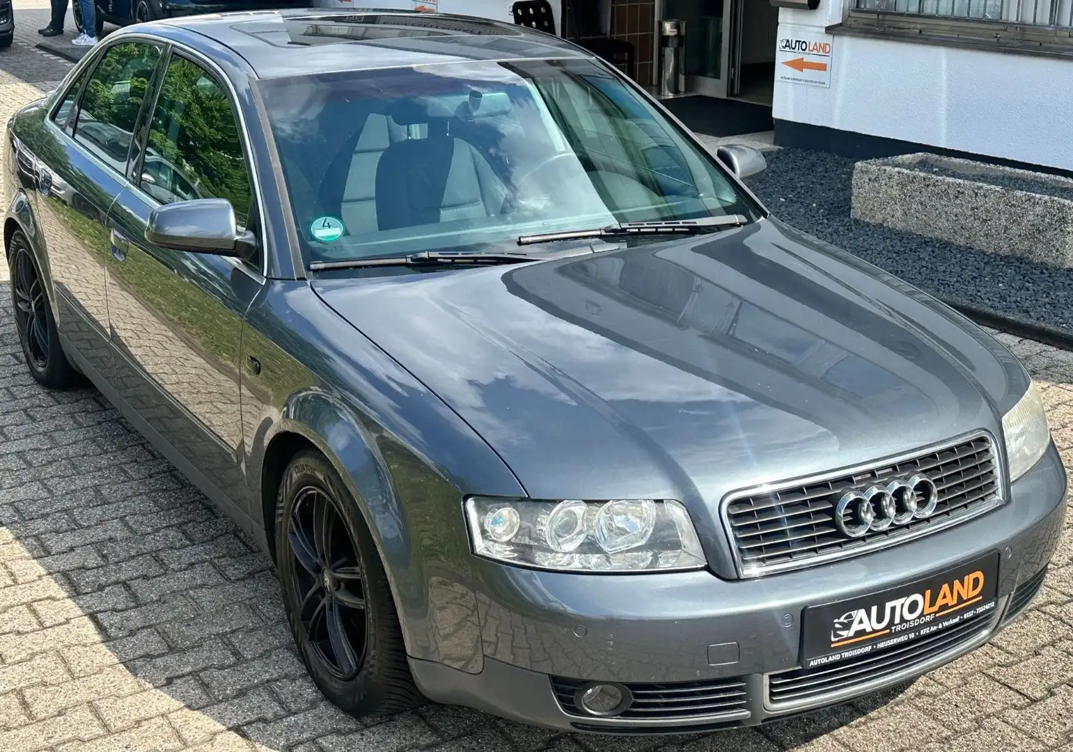 Audi A4 *1.8T Limousine*Klimaauto*PDC V+H*NAVI* Grau - 1