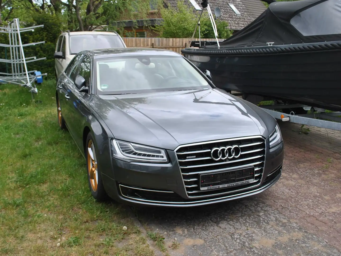 Audi A8 A8 3.0 TDI DPF quattro tiptronic Grau - 1
