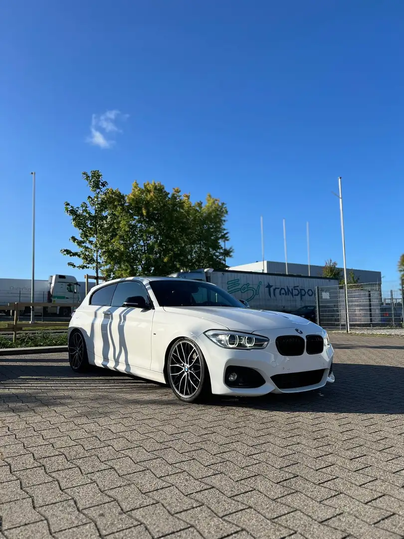 BMW 120 120d M Sport - 1