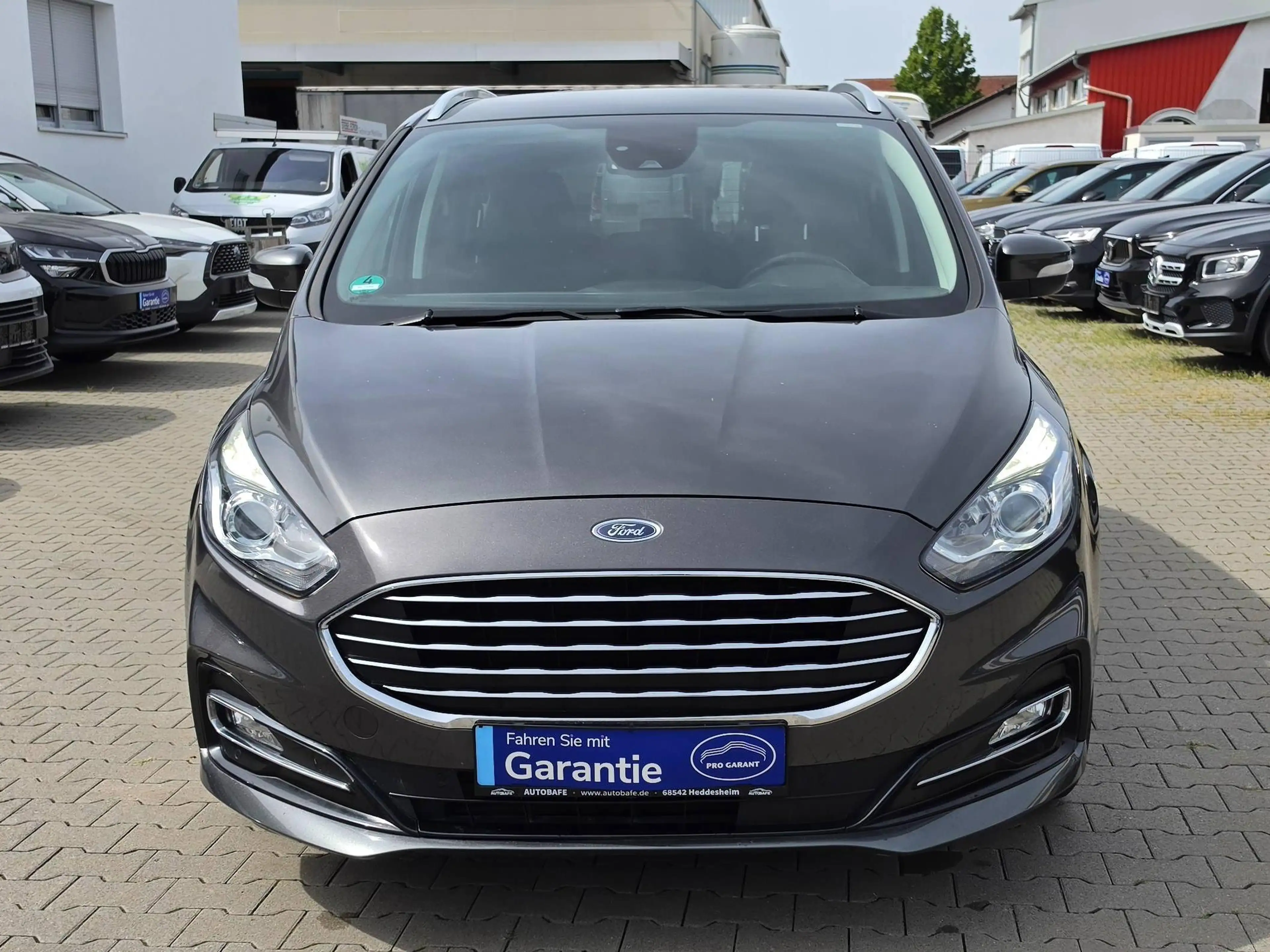 Ford S-Max 2.0 EcoBlue Aut. 7-Sitzer*Navi*Kamera*SHZ*LED — photo 2