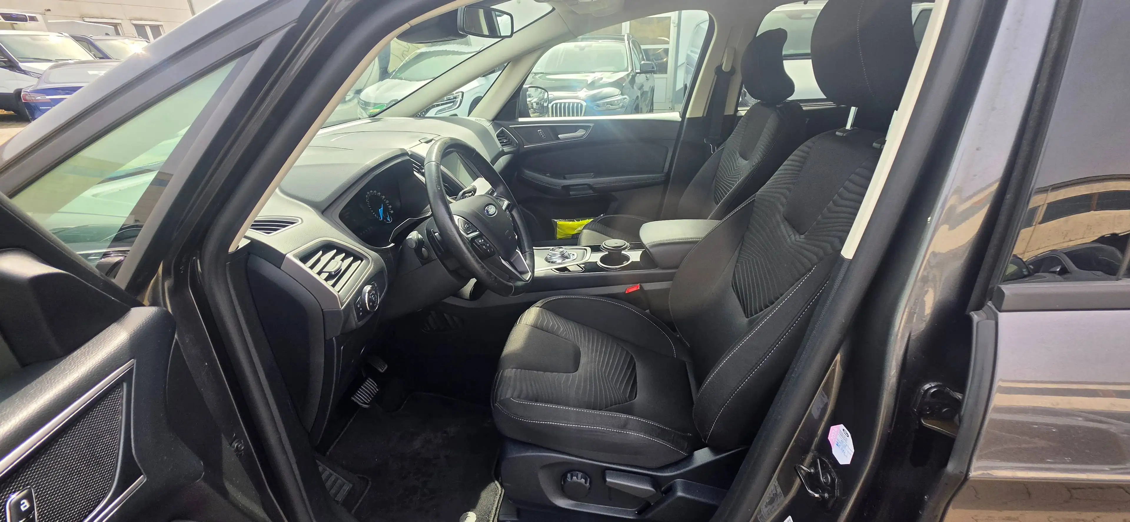 Ford S-Max 2.0 EcoBlue Aut. 7-Sitzer*Navi*Kamera*SHZ*LED — photo 12