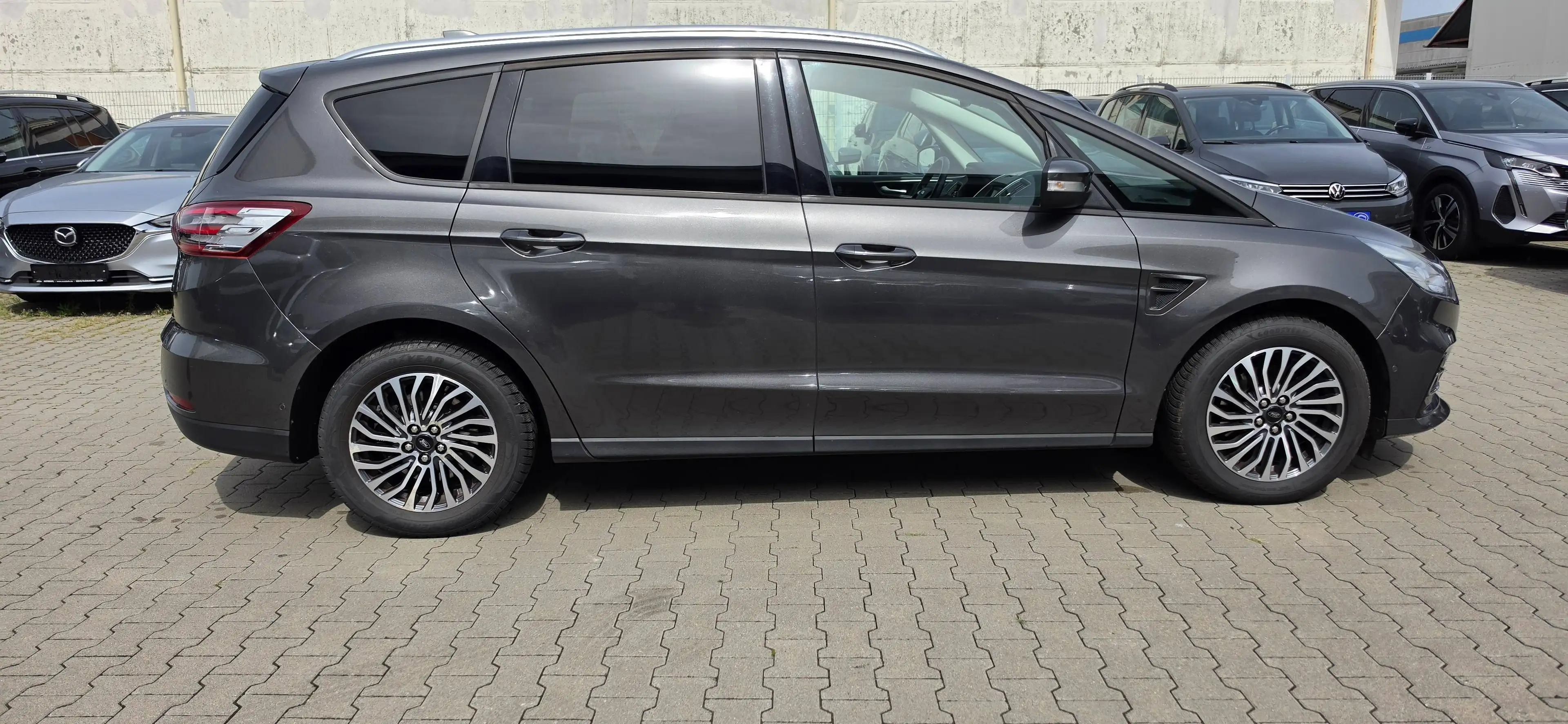 Ford S-Max 2.0 EcoBlue Aut. 7-Sitzer*Navi*Kamera*SHZ*LED — photo 7