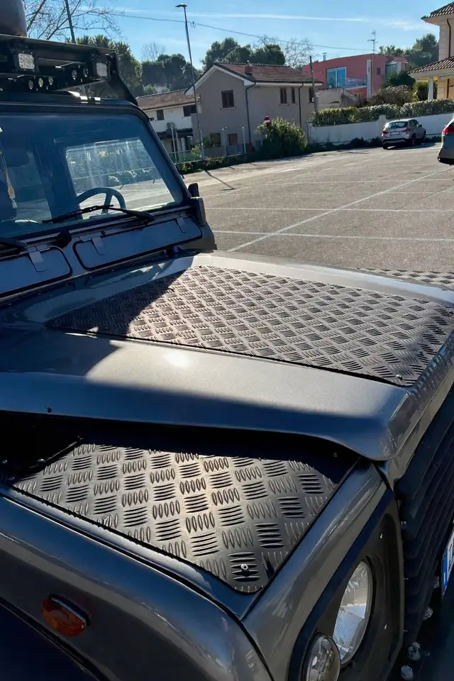Land Rover Defender 110 2.5 td SW, foto 9