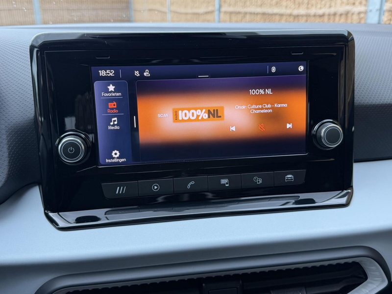 SEAT Ibiza 1.0 EcoTSI Style Apple CarPlay/Android Auto Full-l — photo 13