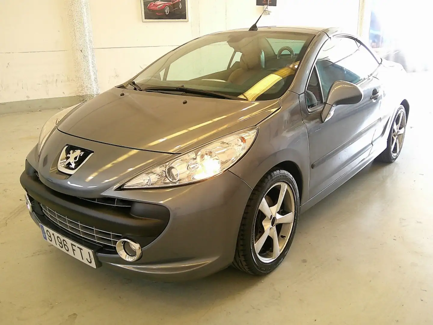 Peugeot 207 CC 1.6 THP Sport 150 Gris - 1