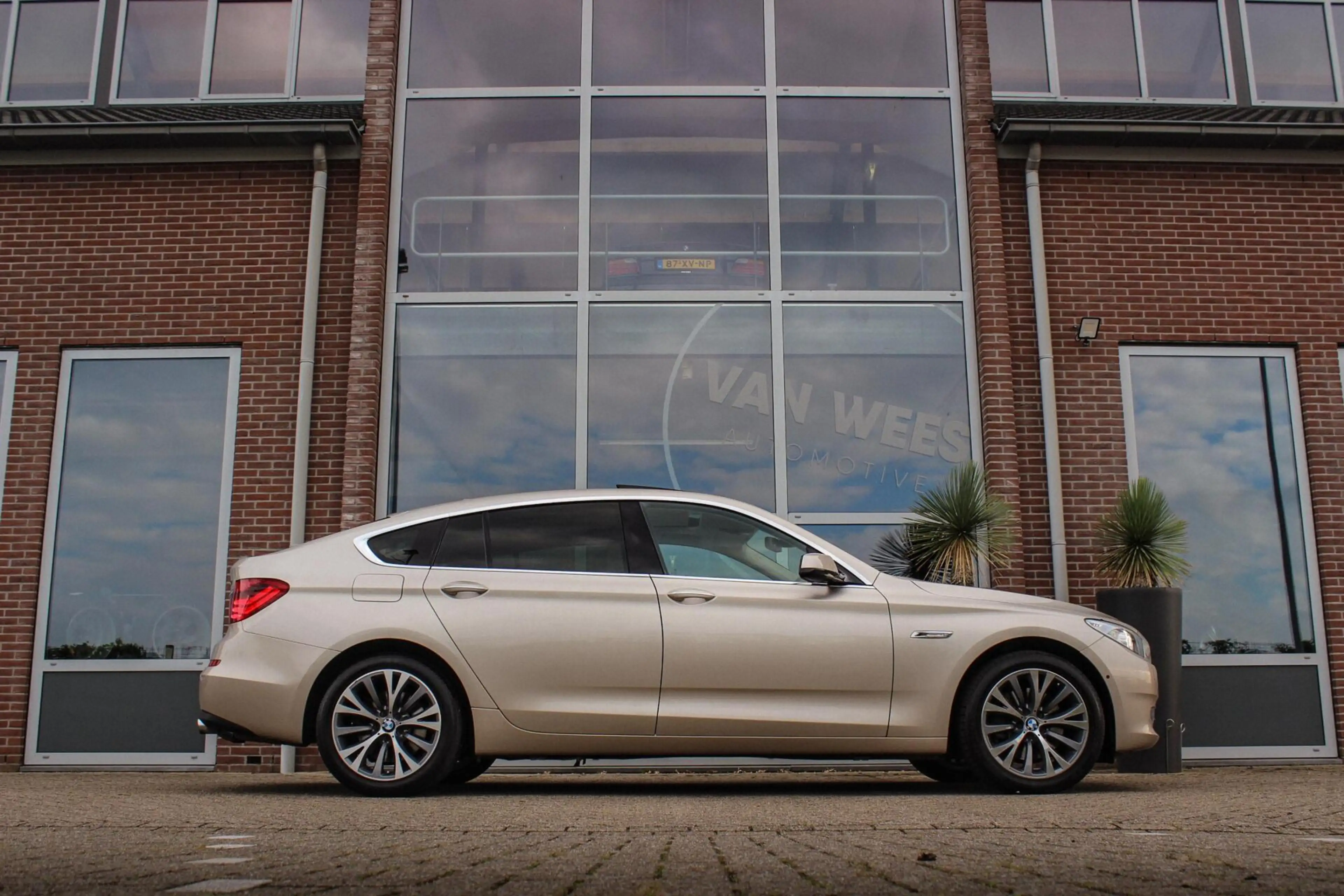BMW 535 5-serie Gran Turismo 535i High Executive | Achtera — photo 7