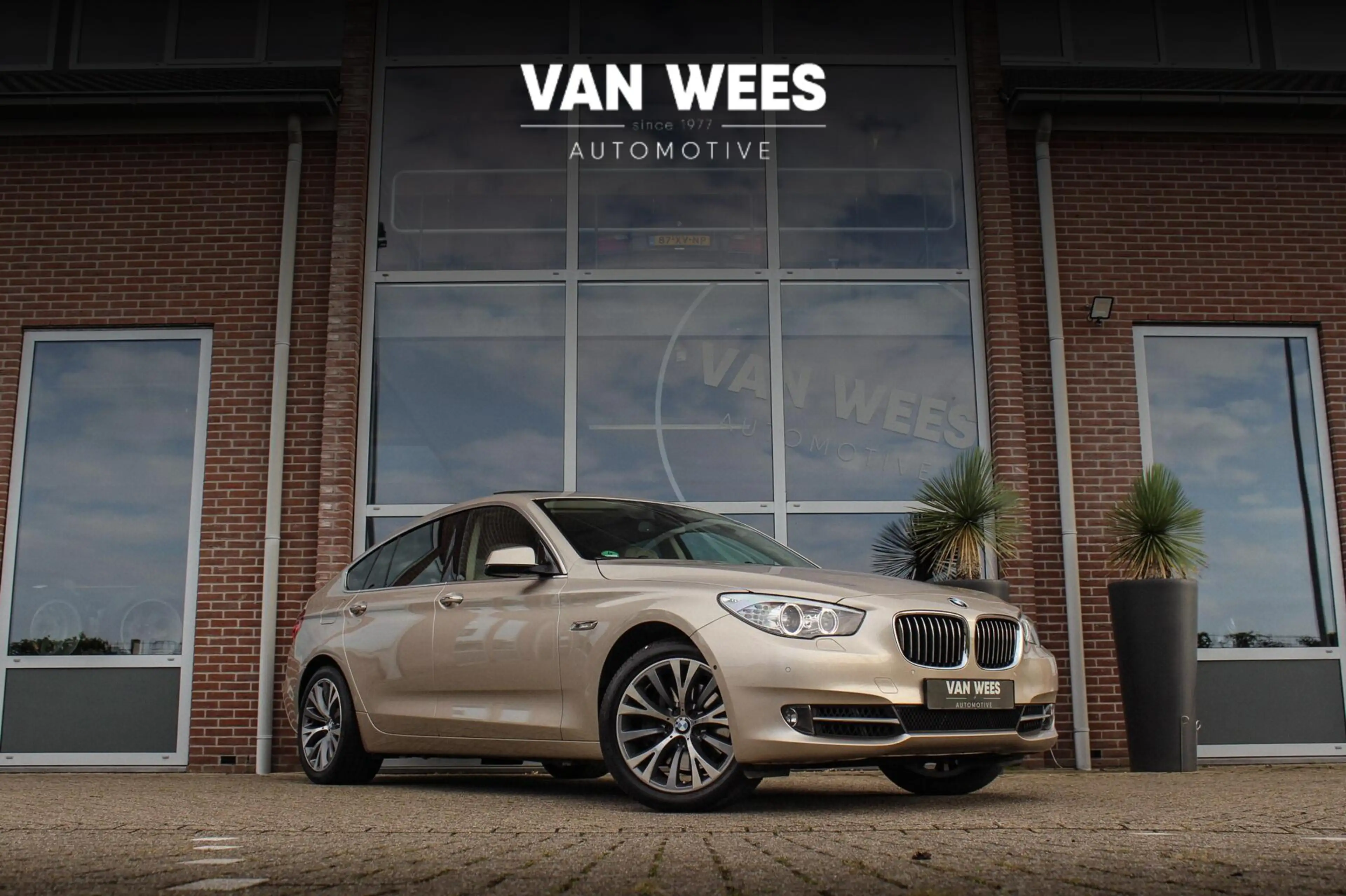 BMW 535 5-serie Gran Turismo 535i High Executive | Achtera