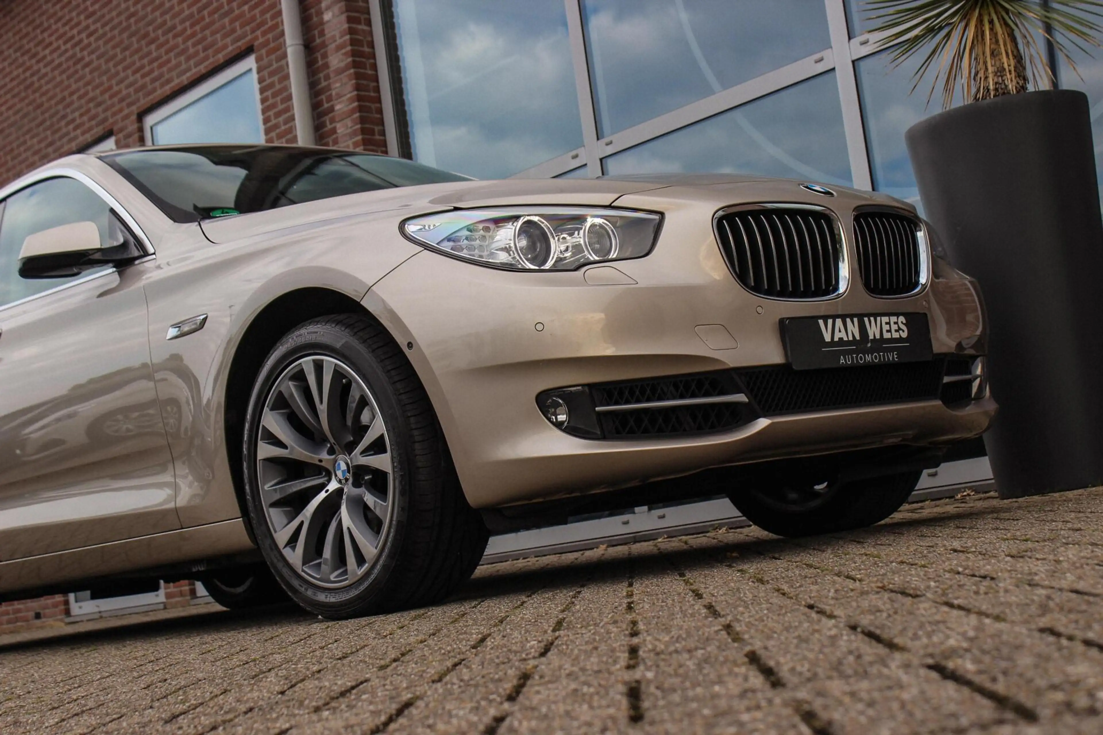 BMW 535 5-serie Gran Turismo 535i High Executive | Achtera — photo 48