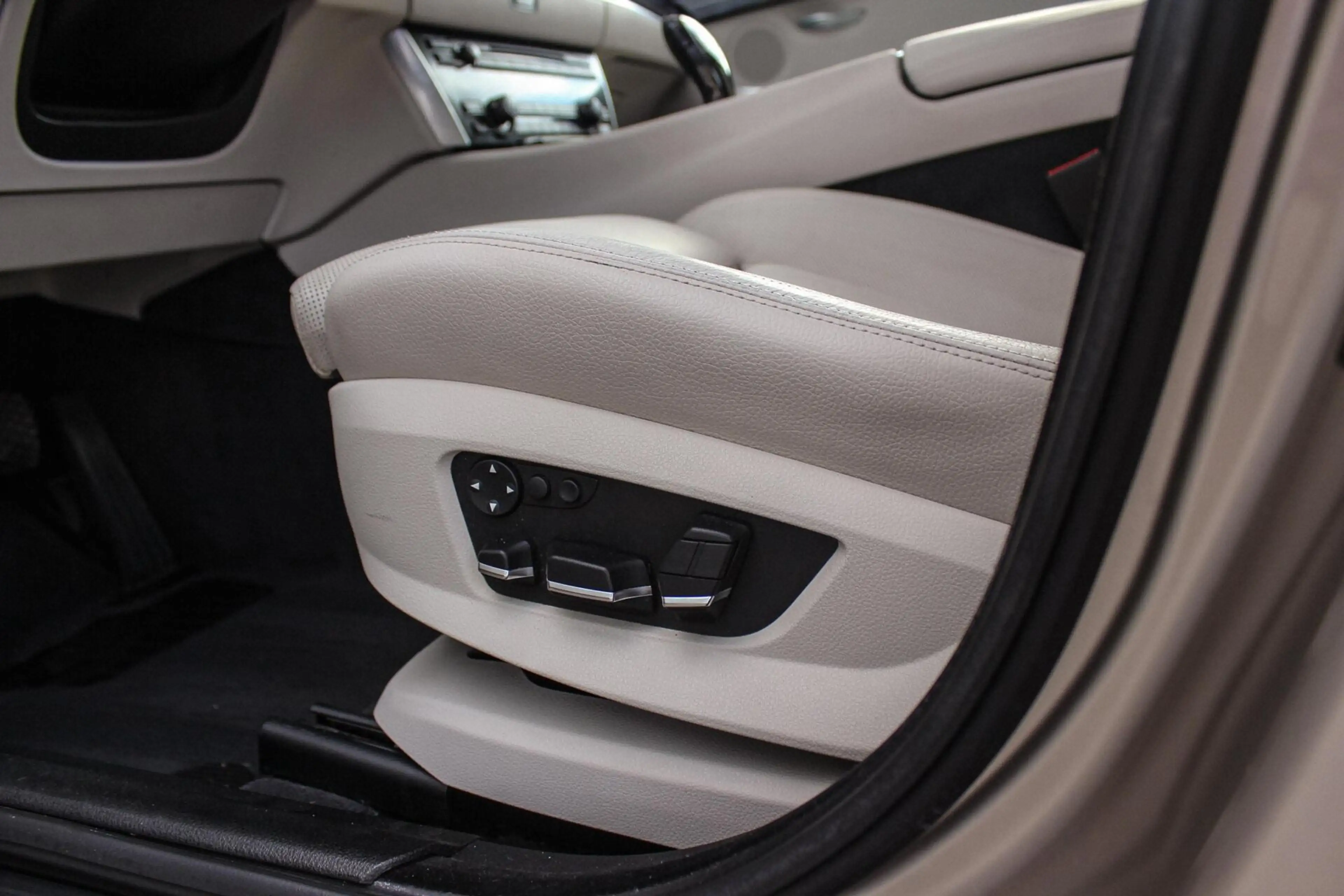 BMW 535 5-serie Gran Turismo 535i High Executive | Achtera — photo 45