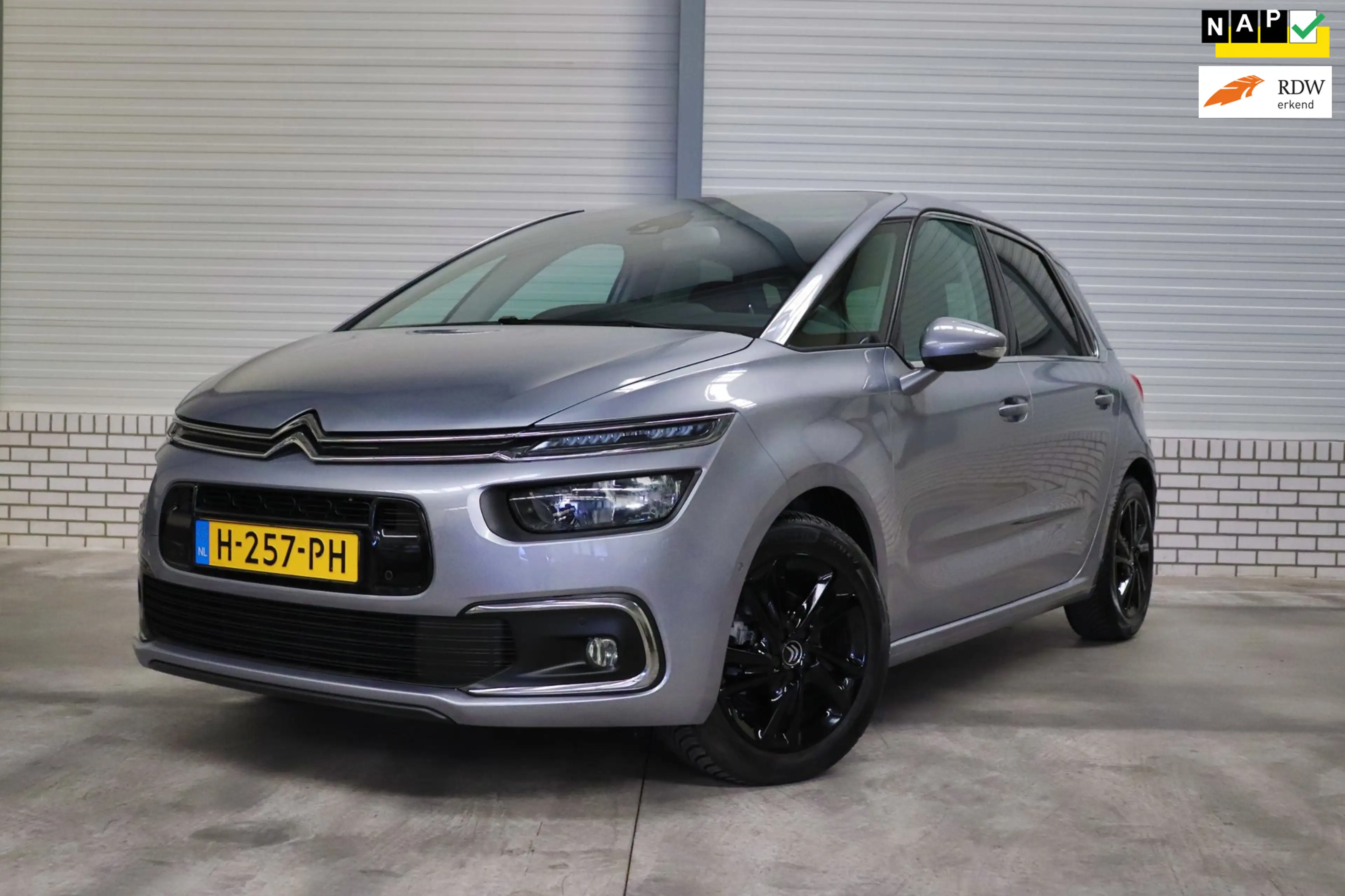 Citroen C4 SpaceTourer 1.2 PureTech Feel |NAP |Trekhaak | Camera | Keyles
