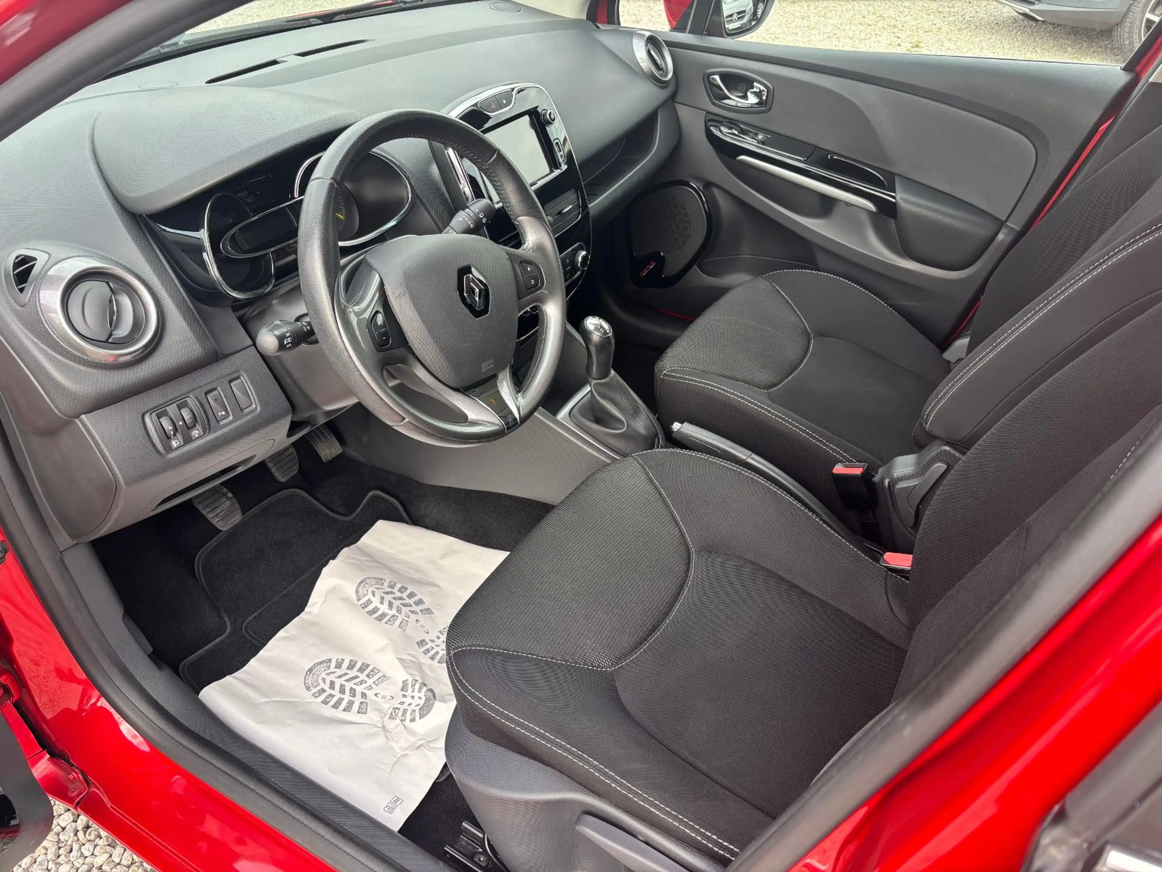 Renault Clio IV Grandtour 1.2 Dynamique +NAV+KLIMA+ — photo 7