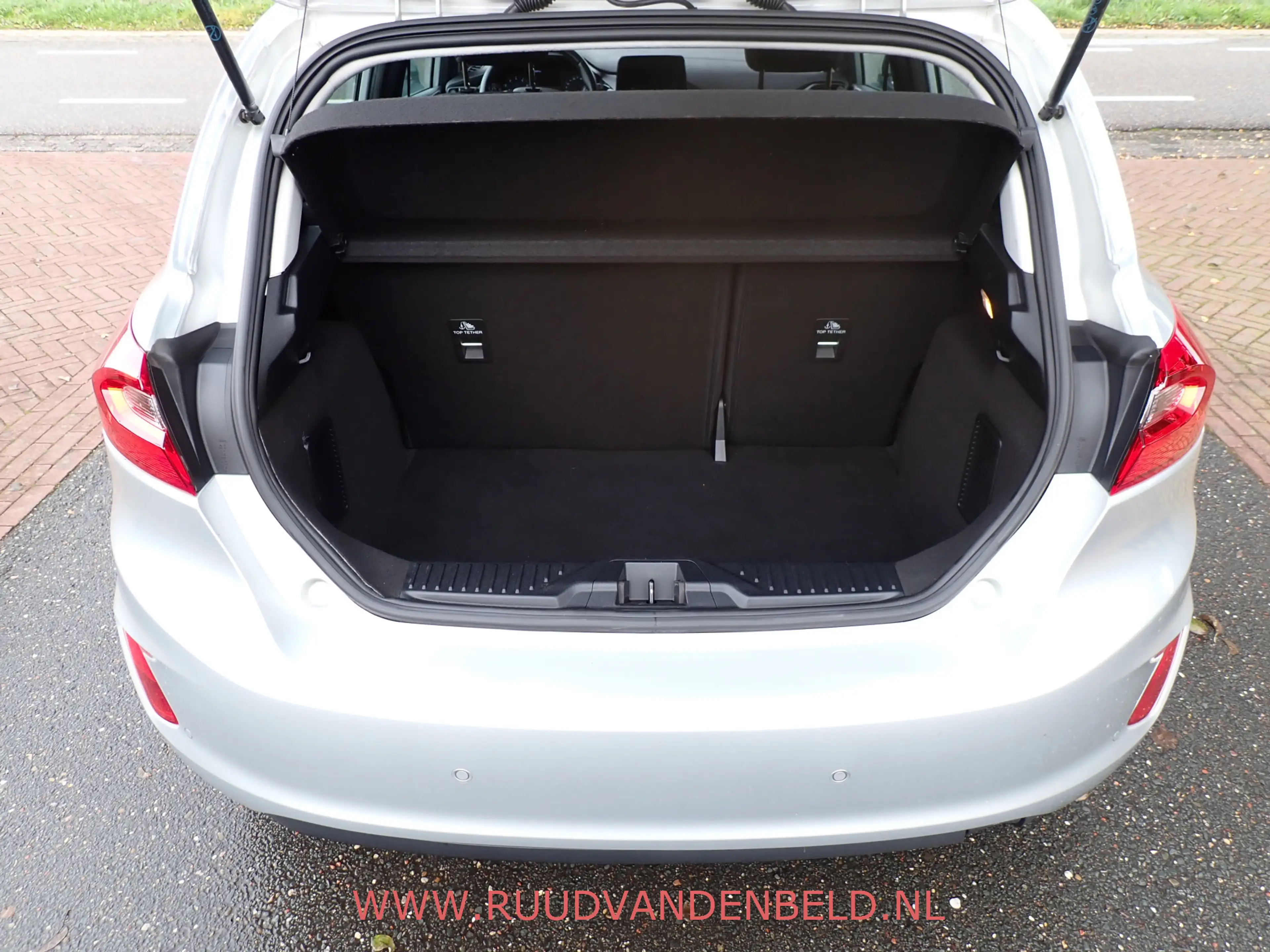 Ford Fiesta 1.0 EcoBoost Titanium CARPLAY/KEYLESS/NAVI/CRUISE/ — photo 29