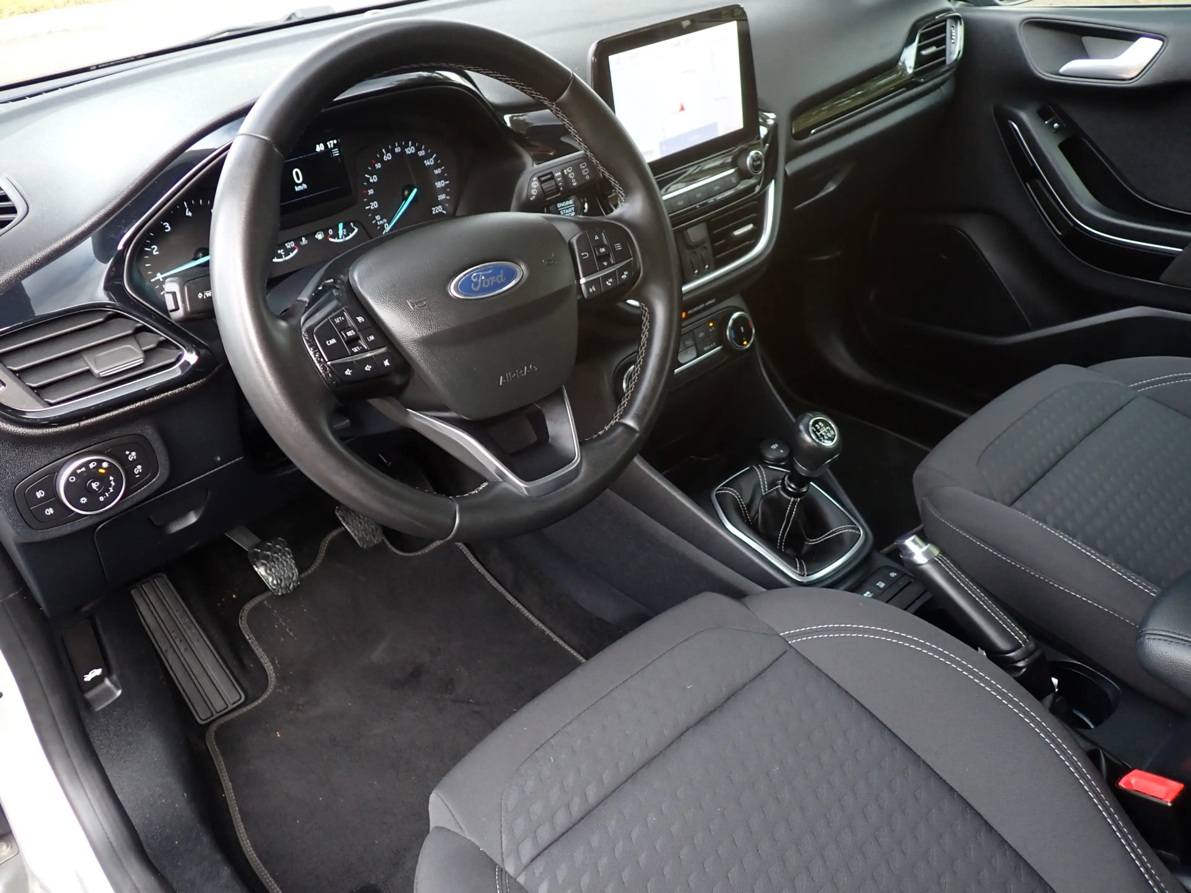 Ford Fiesta 1.0 EcoBoost Titanium CARPLAY/KEYLESS/NAVI/CRUISE/ — photo 10