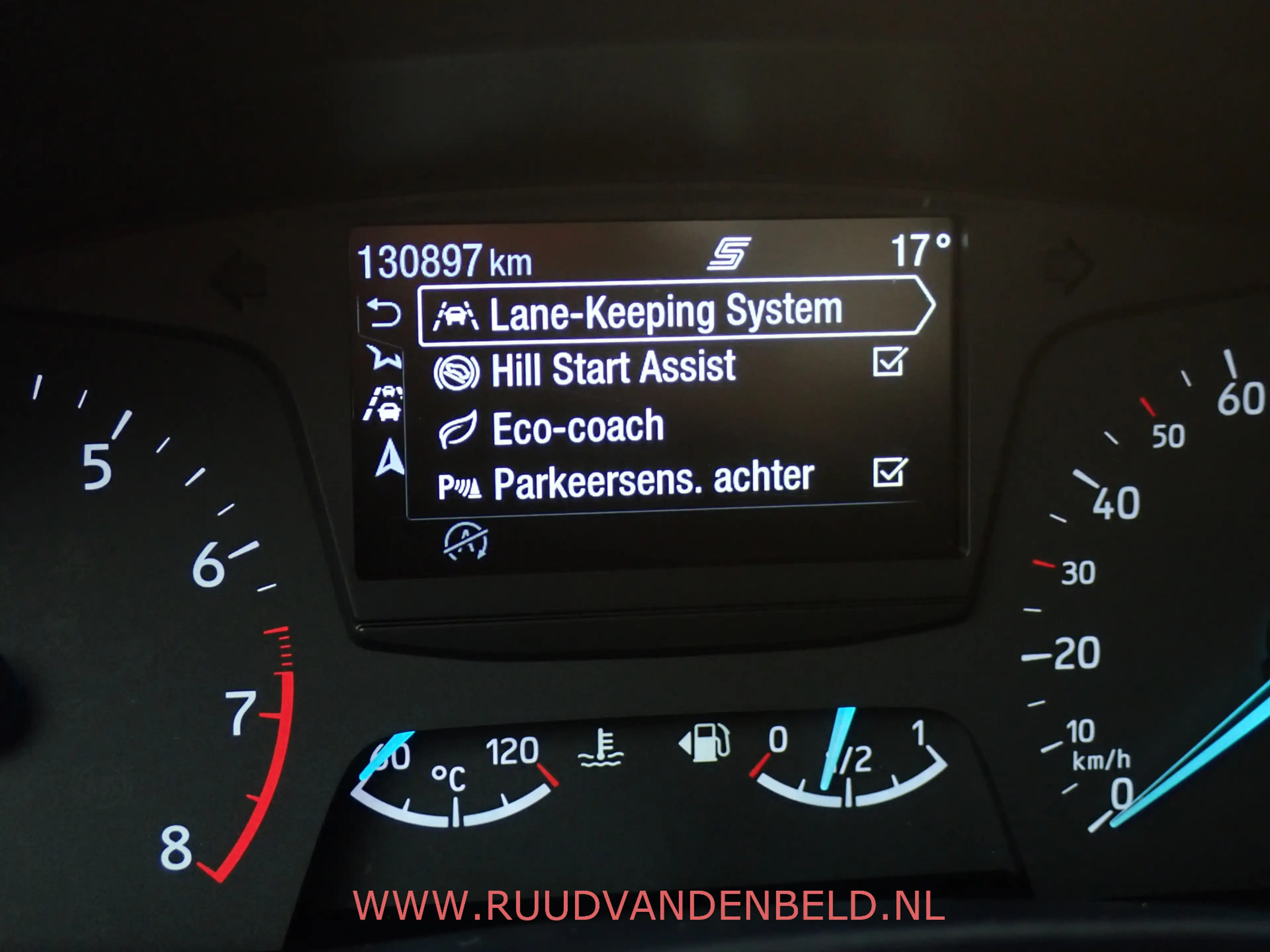 Ford Fiesta 1.0 EcoBoost Titanium CARPLAY/KEYLESS/NAVI/CRUISE/ — photo 27