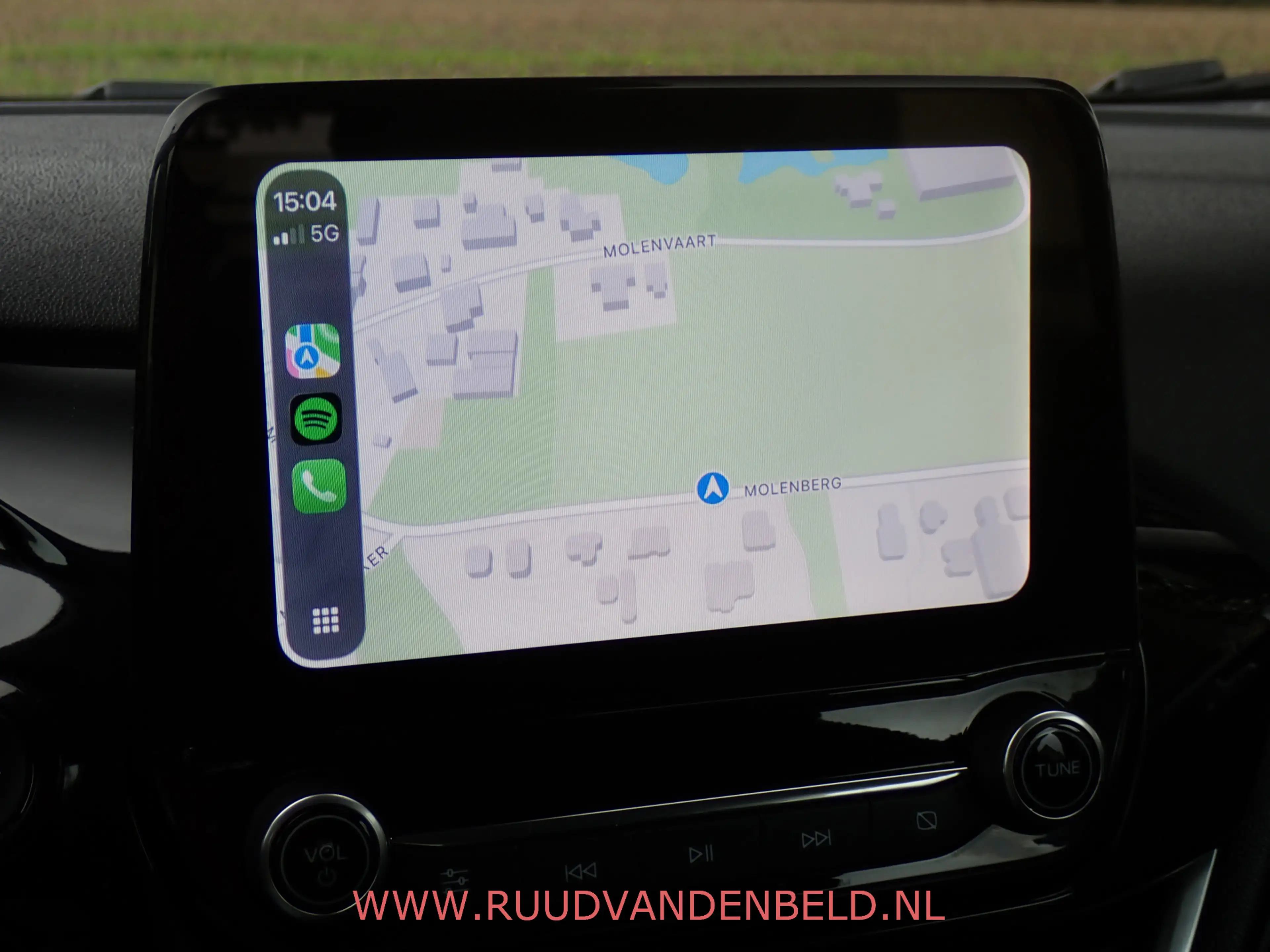 Ford Fiesta 1.0 EcoBoost Titanium CARPLAY/KEYLESS/NAVI/CRUISE/ — photo 18