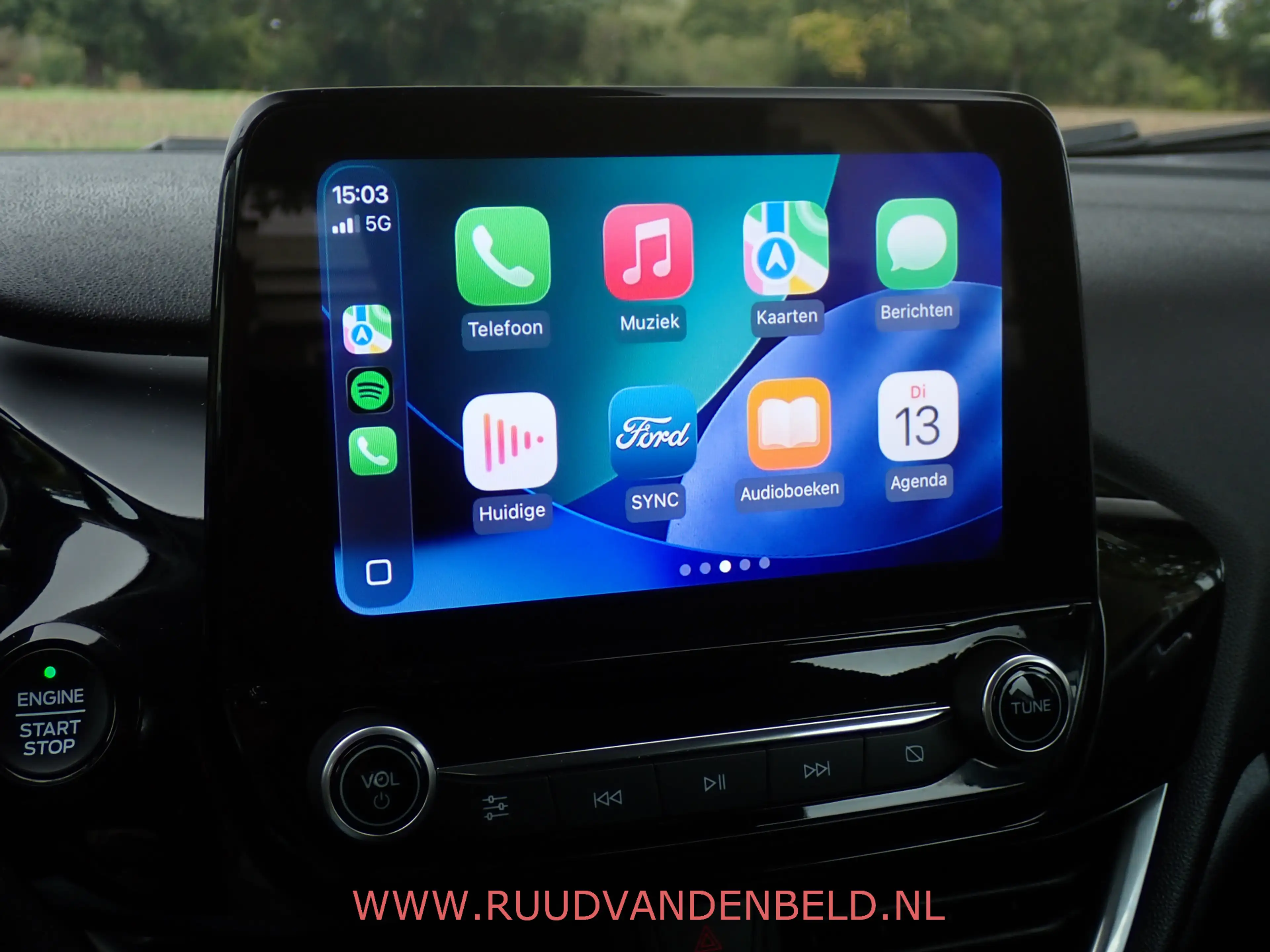 Ford Fiesta 1.0 EcoBoost Titanium CARPLAY/KEYLESS/NAVI/CRUISE/ — photo 16