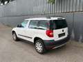 Skoda Yeti Twenty Active 1,2 TSI | 1.BESITZ | PICKERL BIS ... Weiß - thumbnail 3