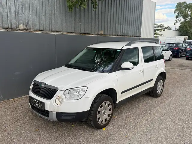 2012 Skoda Yeti in White for sale