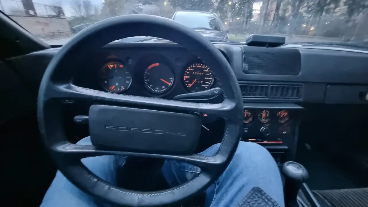 Porsche 924 2.0 Turbo, foto 6