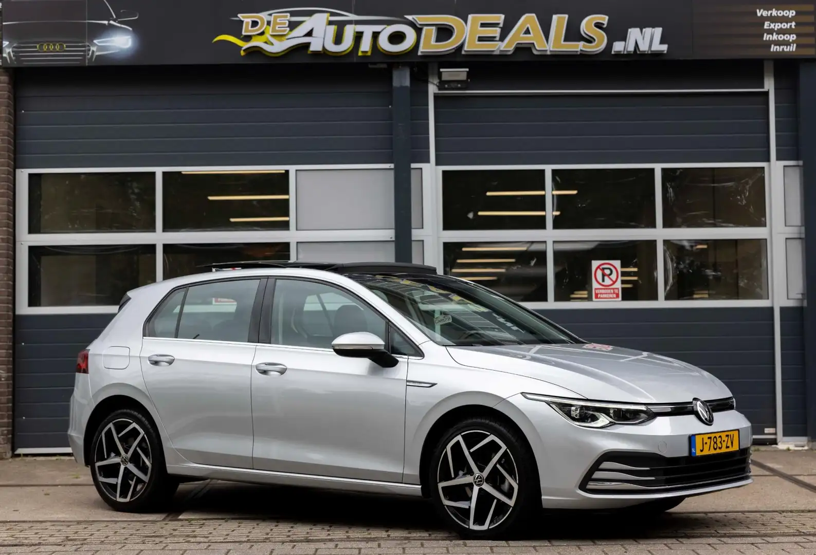 Volkswagen Golf 1.5 eTSI Style PANO ELECTRISCHE STOELEN NL AUTO Gris - 2