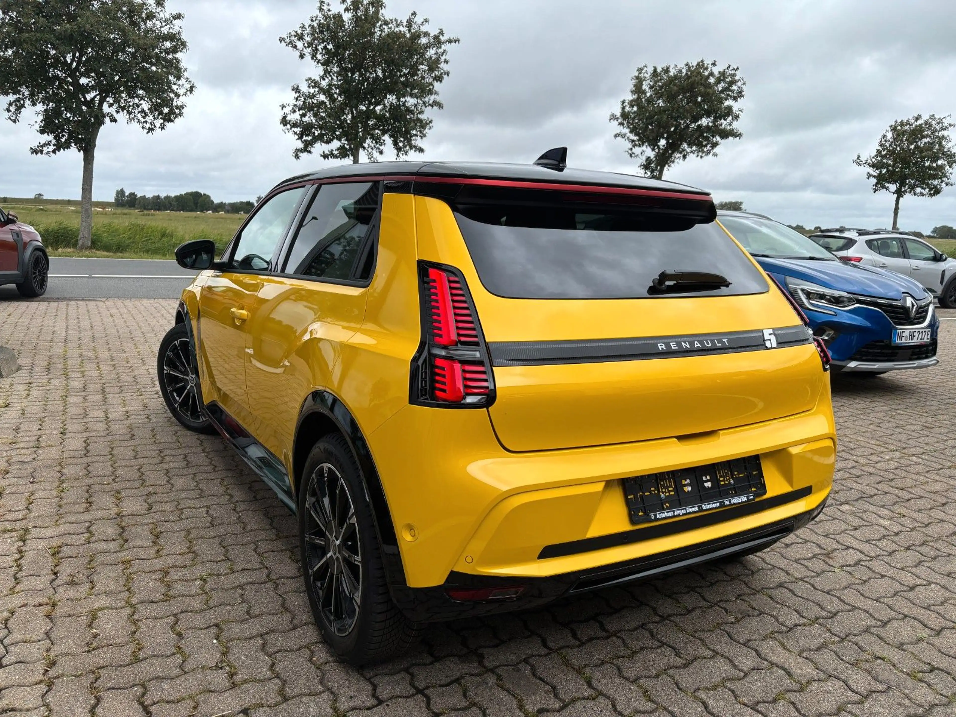 Renault R 5 Iconic 150 Comfort Range — photo 3
