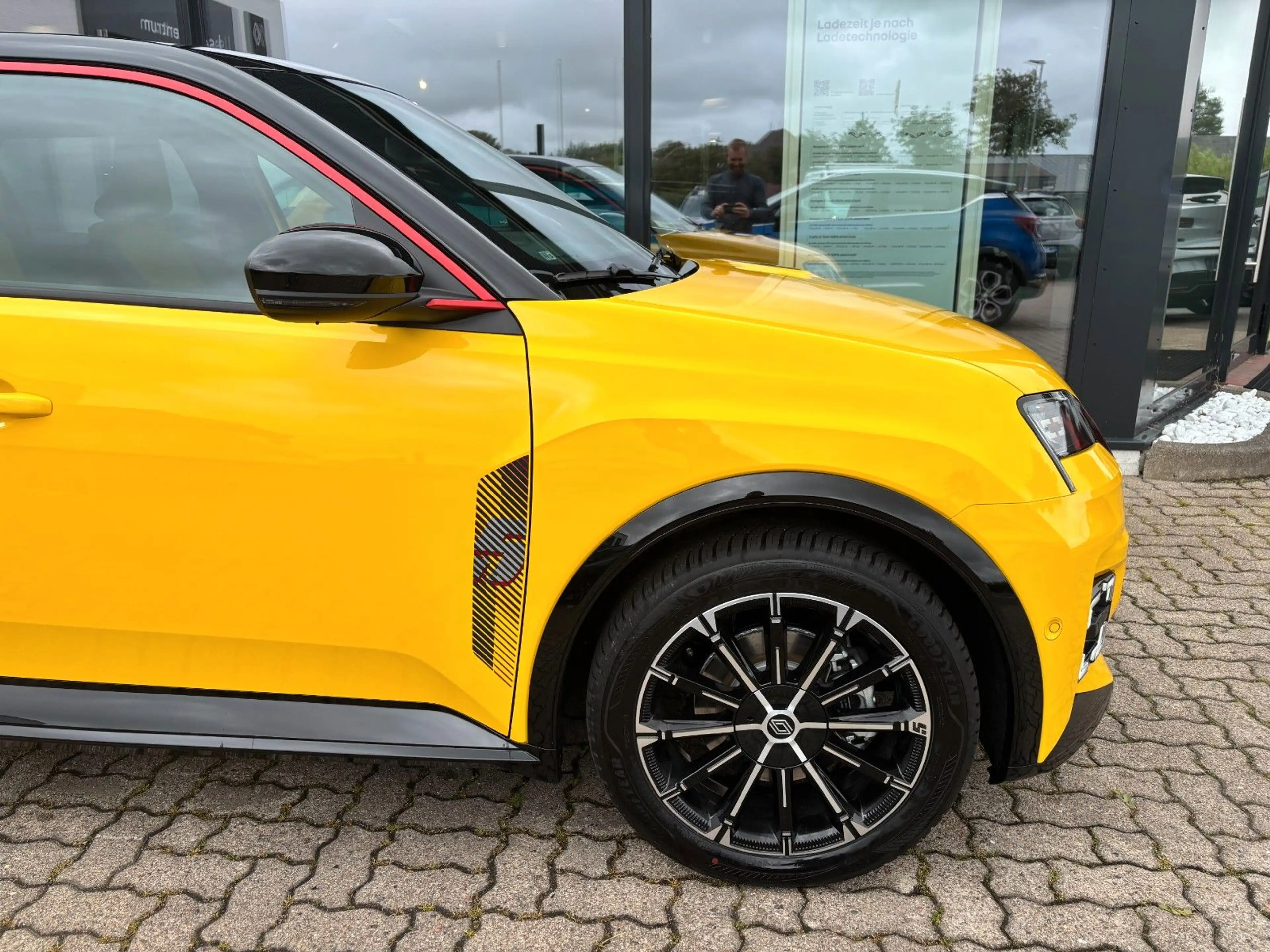 Renault R 5 Iconic 150 Comfort Range — photo 5