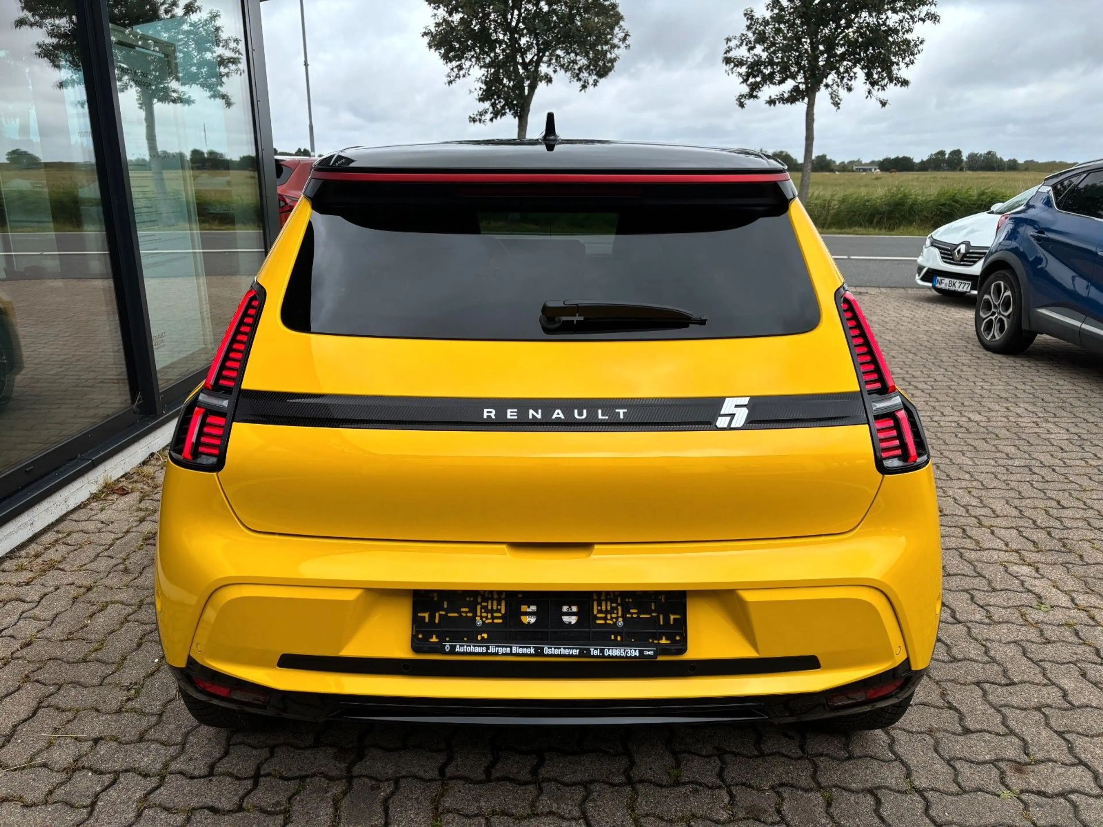 Renault R 5 Iconic 150 Comfort Range — photo 6