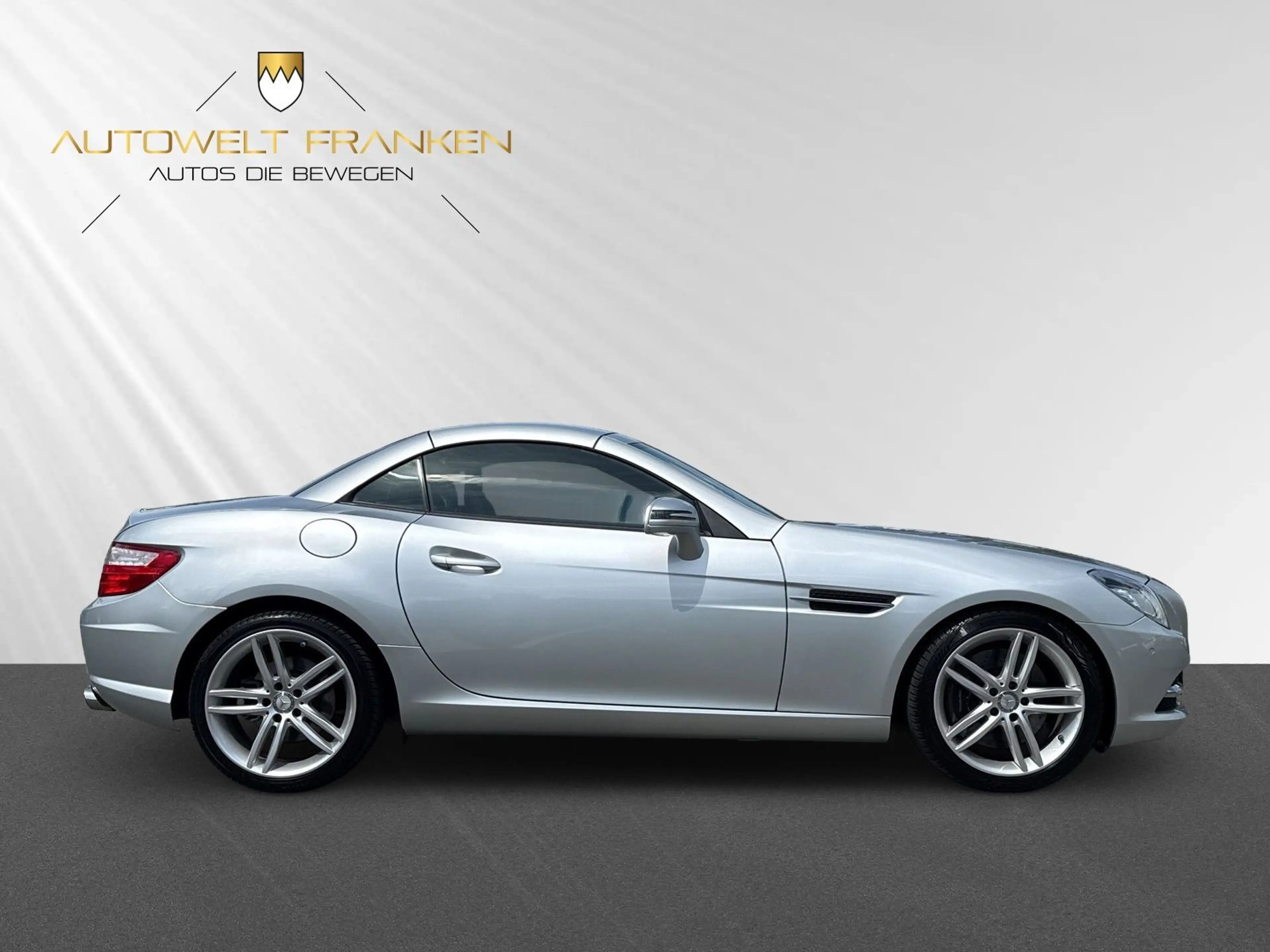 Mercedes-Benz SLK 200 *SCHECKHEFT MERCEDES*XENON*PDC*TEMPO*SHZ — photo 13