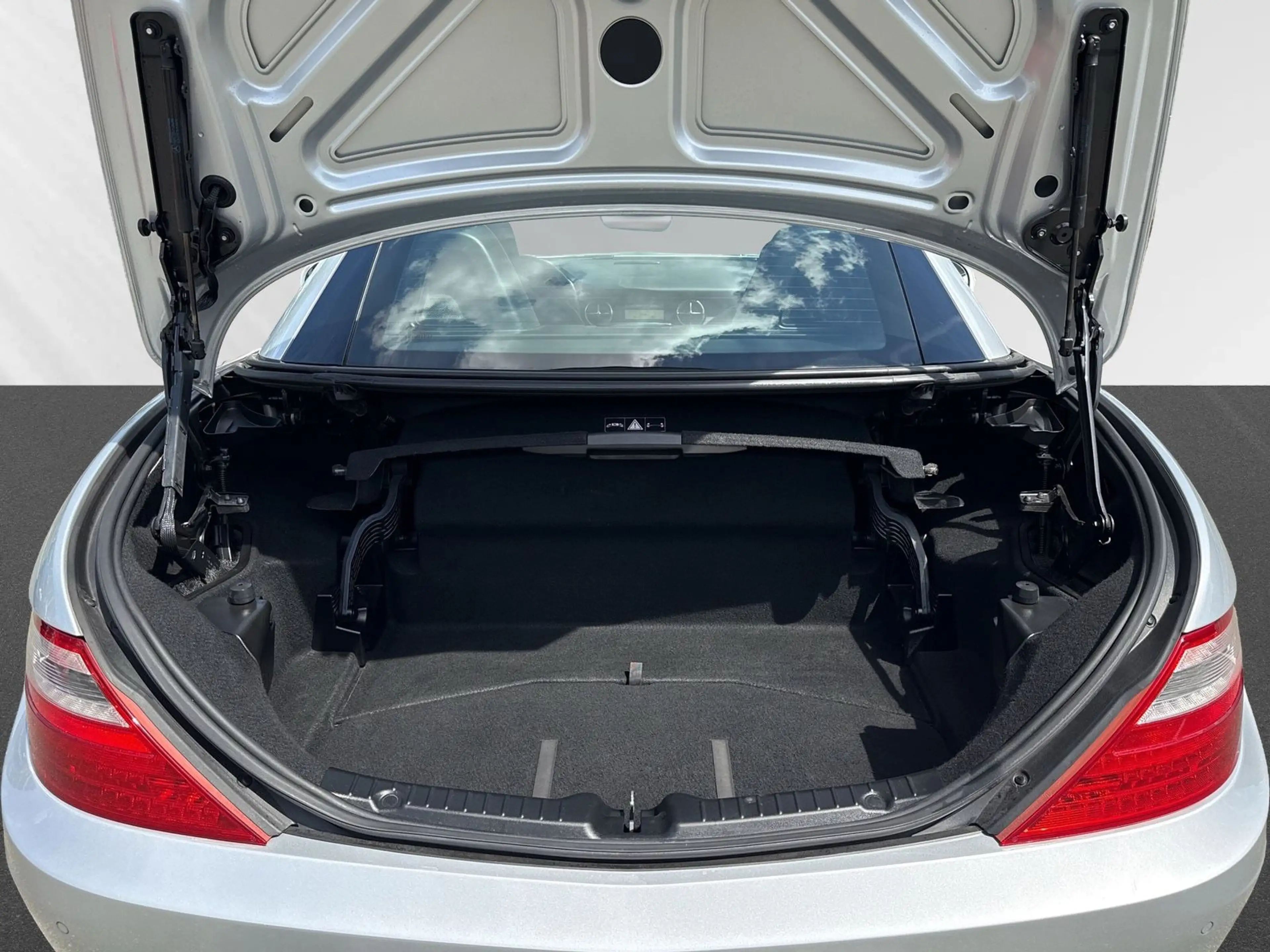 Mercedes-Benz SLK 200 *SCHECKHEFT MERCEDES*XENON*PDC*TEMPO*SHZ — photo 10