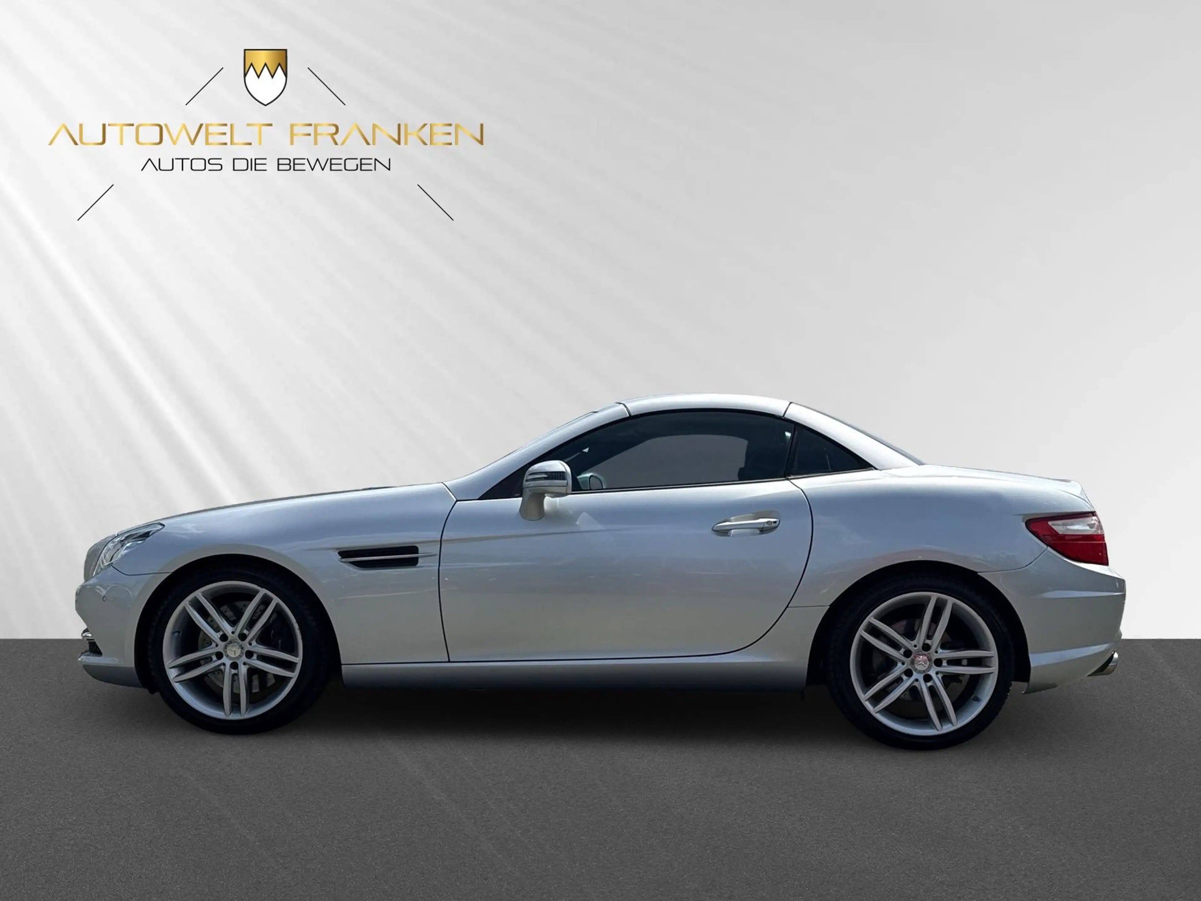 Mercedes-Benz SLK 200 *SCHECKHEFT MERCEDES*XENON*PDC*TEMPO*SHZ — photo 6
