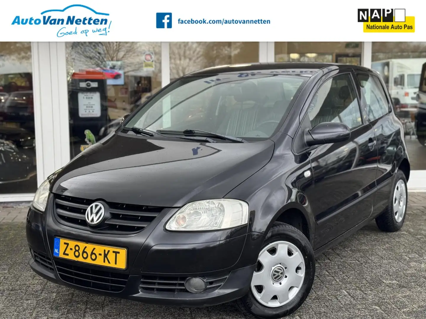 Volkswagen Fox 1.2 12v 54pk,Trendline uitv.,Stuurbekrachting,Coll Negro - 1