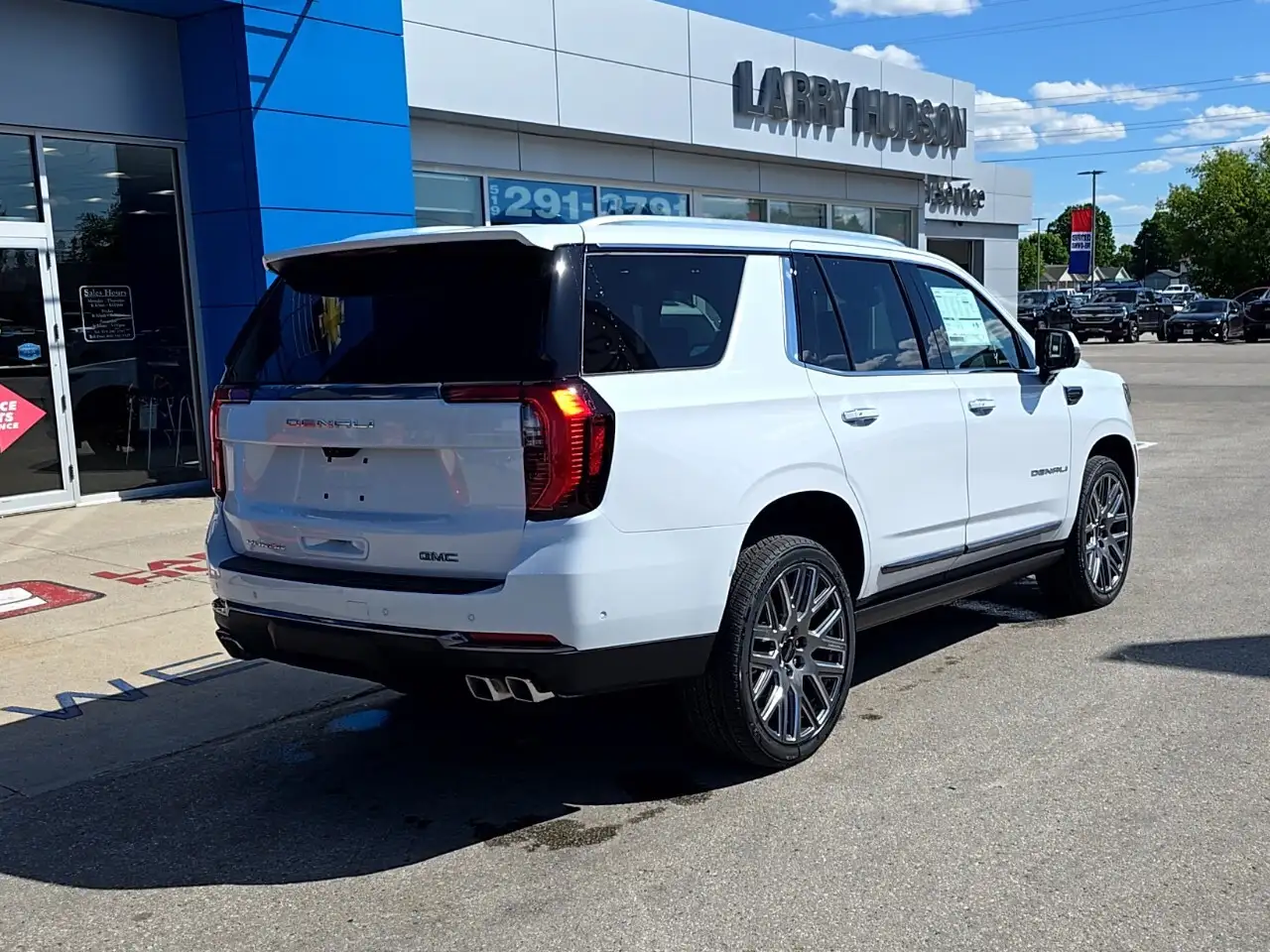 GMC Yukon снимка GMC Yukon