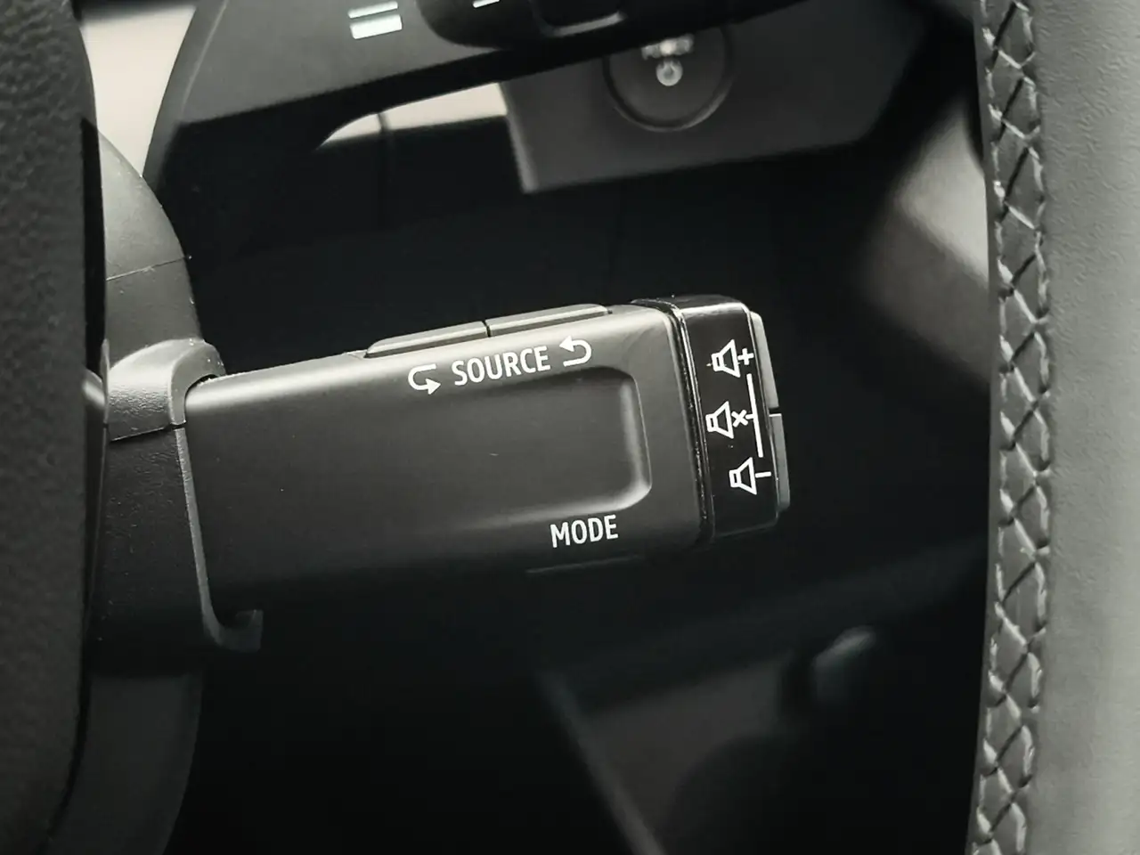 Renault Megane E-Tech EV40 Boost Charge Equilibre 3-Fase 1e-Eig. & Deale 26