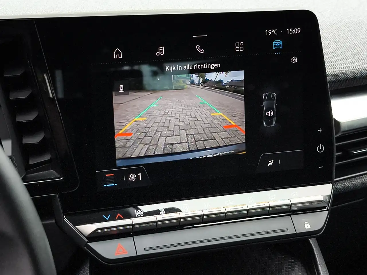 Renault Megane E-Tech EV40 Boost Charge Equilibre 3-Fase 1e-Eig. & Deale 28