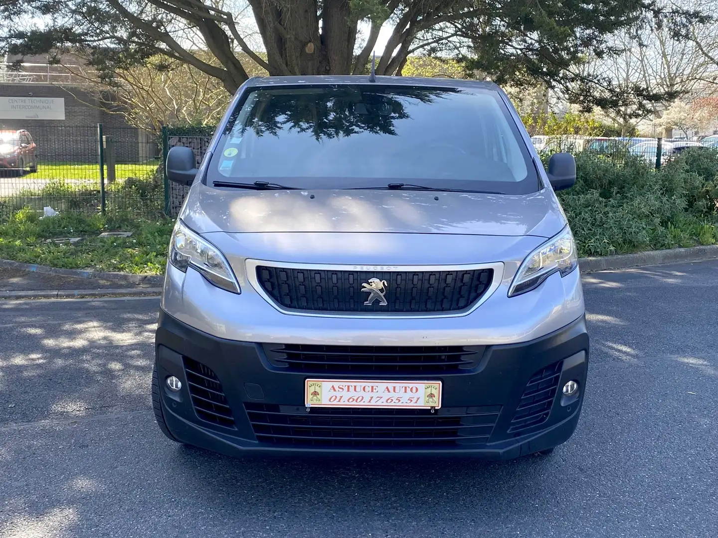 Peugeot Expert STANDARD 1.5 BLUEHDI 120CH S\u0026S PREMIUM - 2