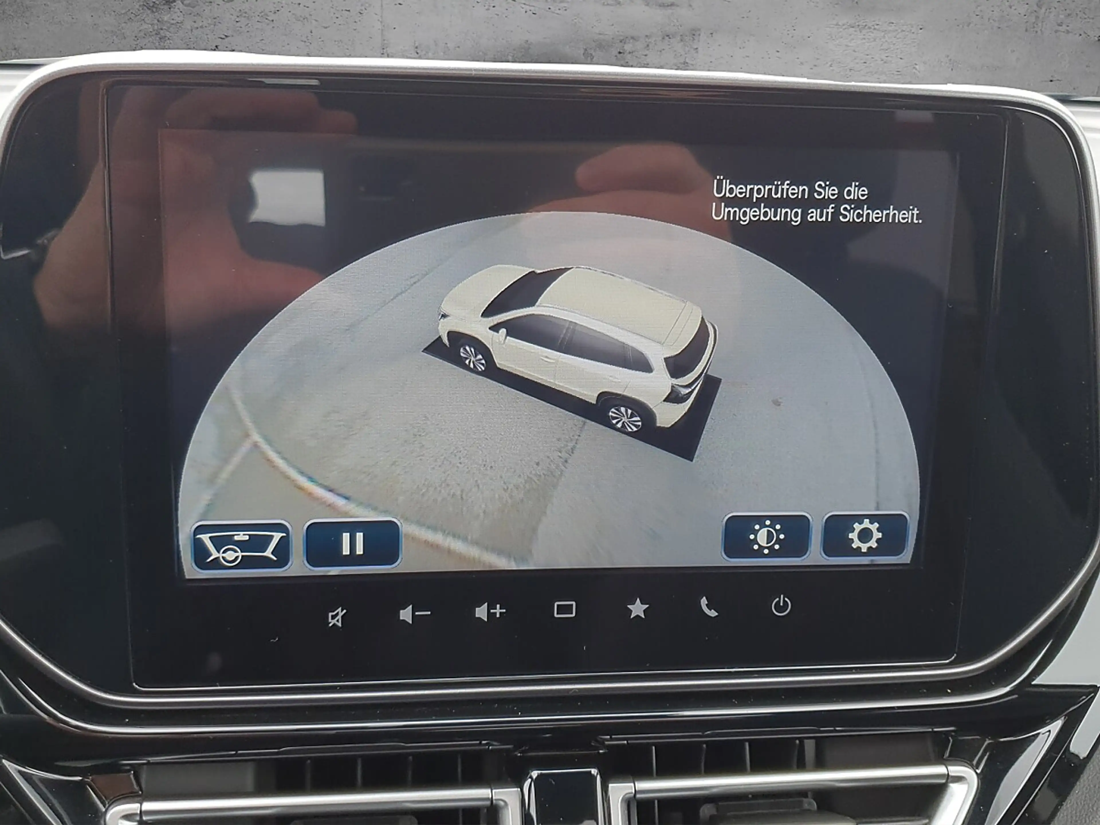 Suzuki S-Cross 1,4 DITC Hybrid flash Aut. — photo 9