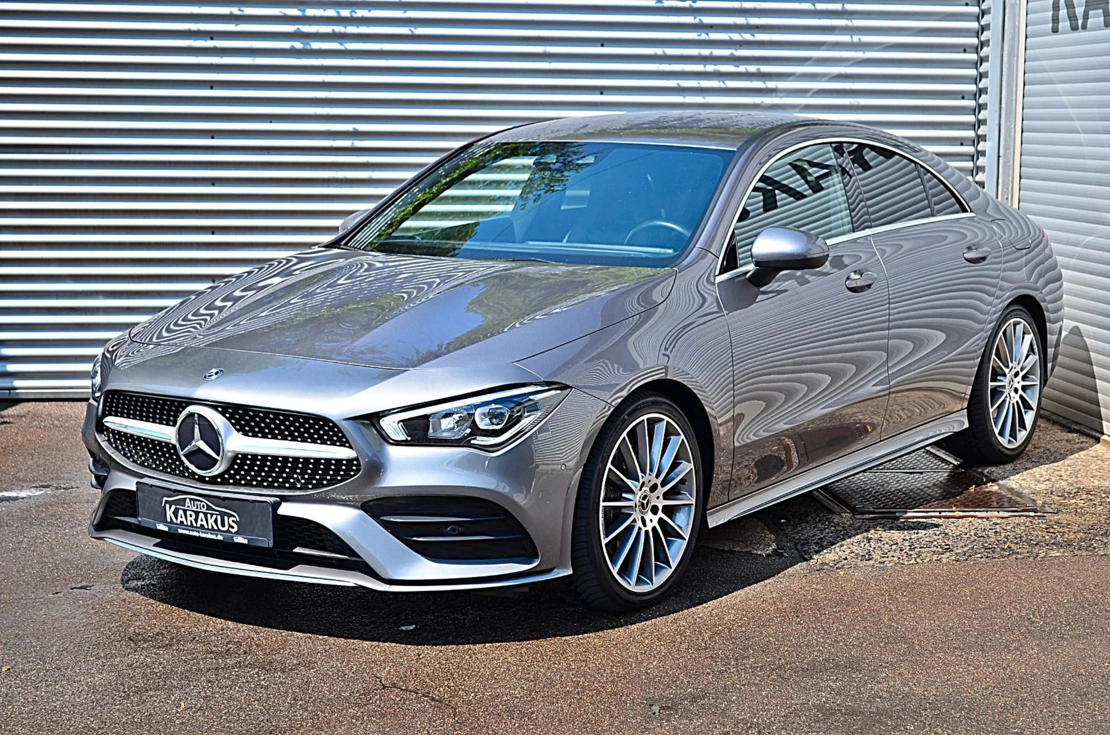 Mercedes-Benz CLA 220 4Matic AMG line — photo 3