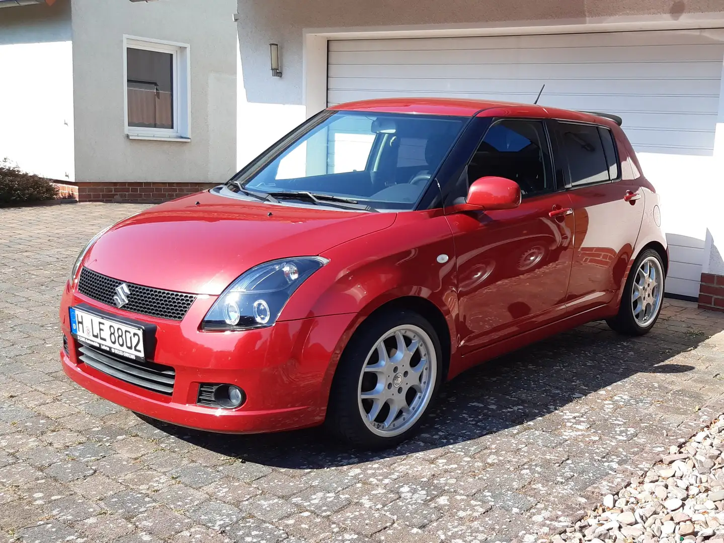 Suzuki Swift 1.3 Club dance sport Rot - 1