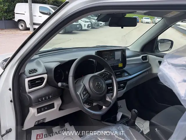 Suzuki Swift view 10
