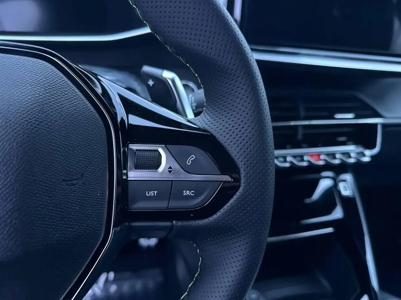 Peugeot 208 1.2 Hybrid 48V GT, миниатюра 22