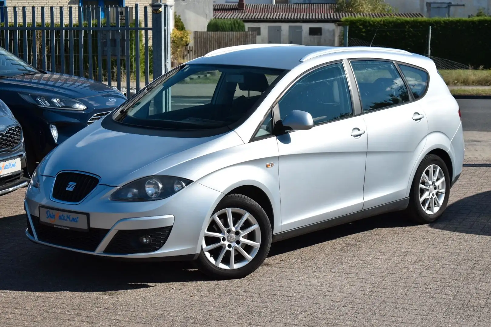 SEAT Altea XL Stylance/Style 2.Hd|TÜV|Navi|AHK|Tempo. Grau - 1