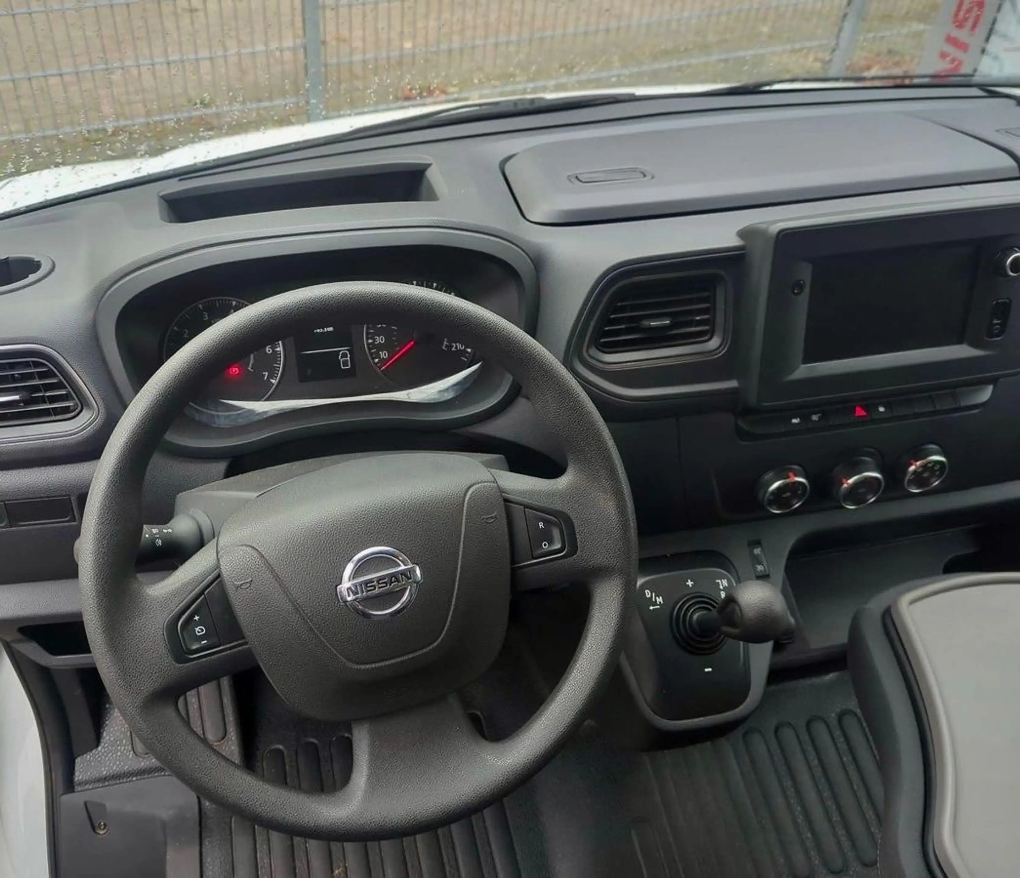 Nissan NV400 L3H2 3,5t COMFORT AHK CAM TEMPOMAT 1.HAND — photo 6