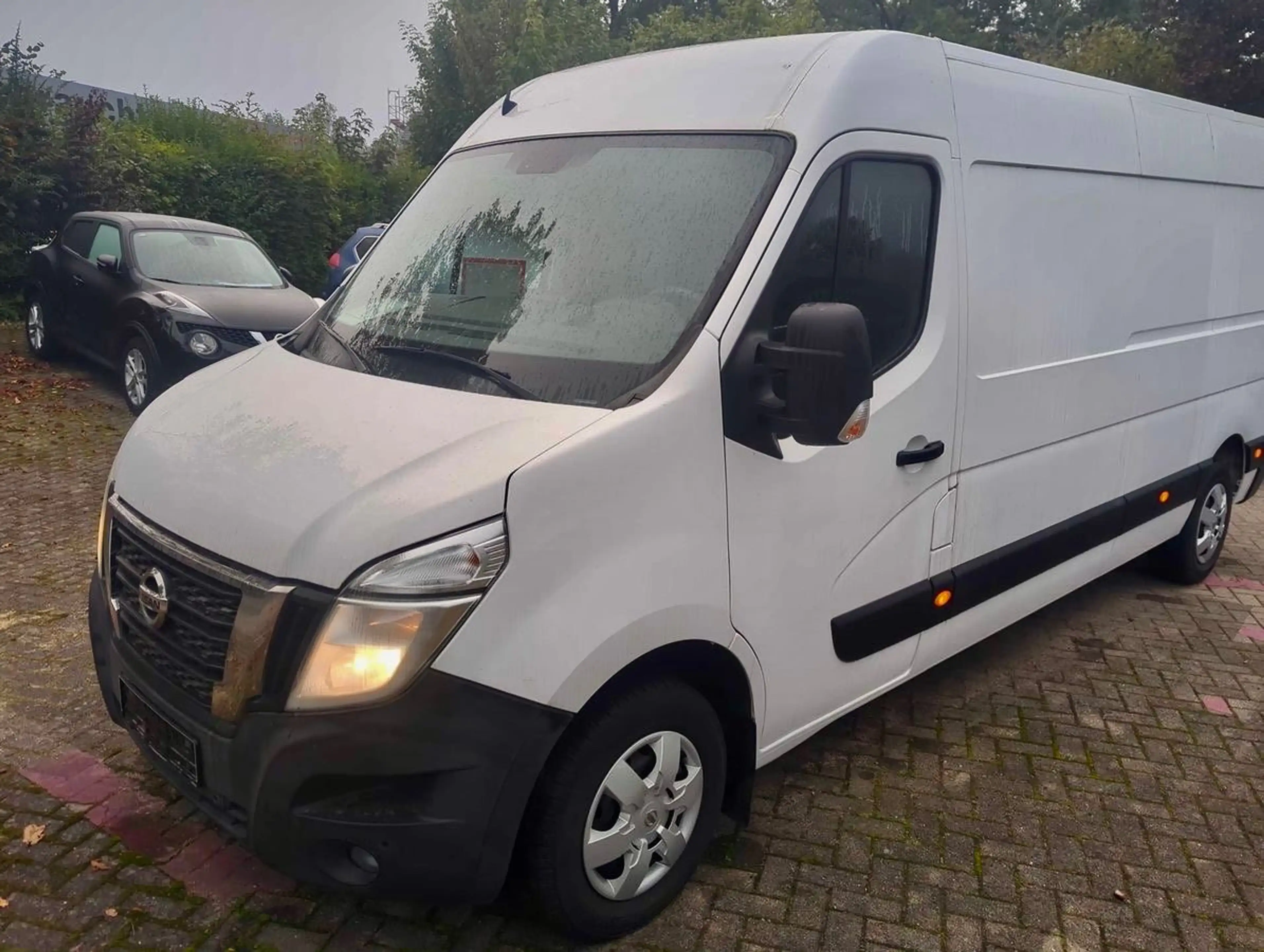 Nissan NV400 L3H2 3,5t COMFORT AHK CAM TEMPOMAT 1.HAND