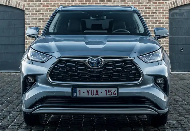 Toyota Highlander 2.5 hybrid Advance Pintura especial