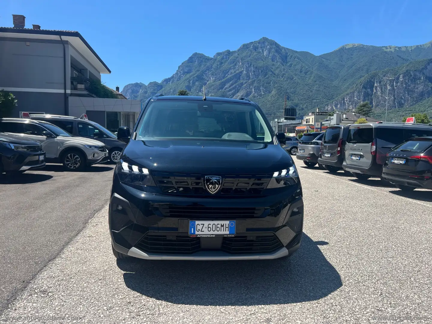 Peugeot Rifter BlueHDi 130 S&S EAT8 GT Std Zwart - 2