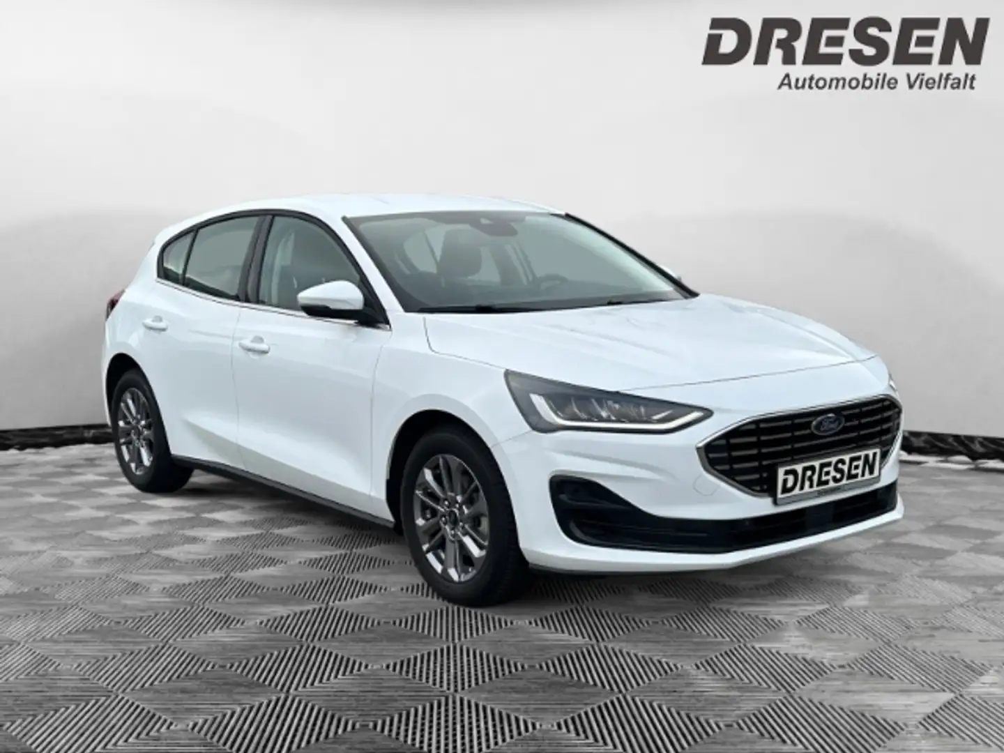 Ford Focus Mild-Hybrid Titanium Navi LED Kurvenlicht Scheinwe Weiß - 2